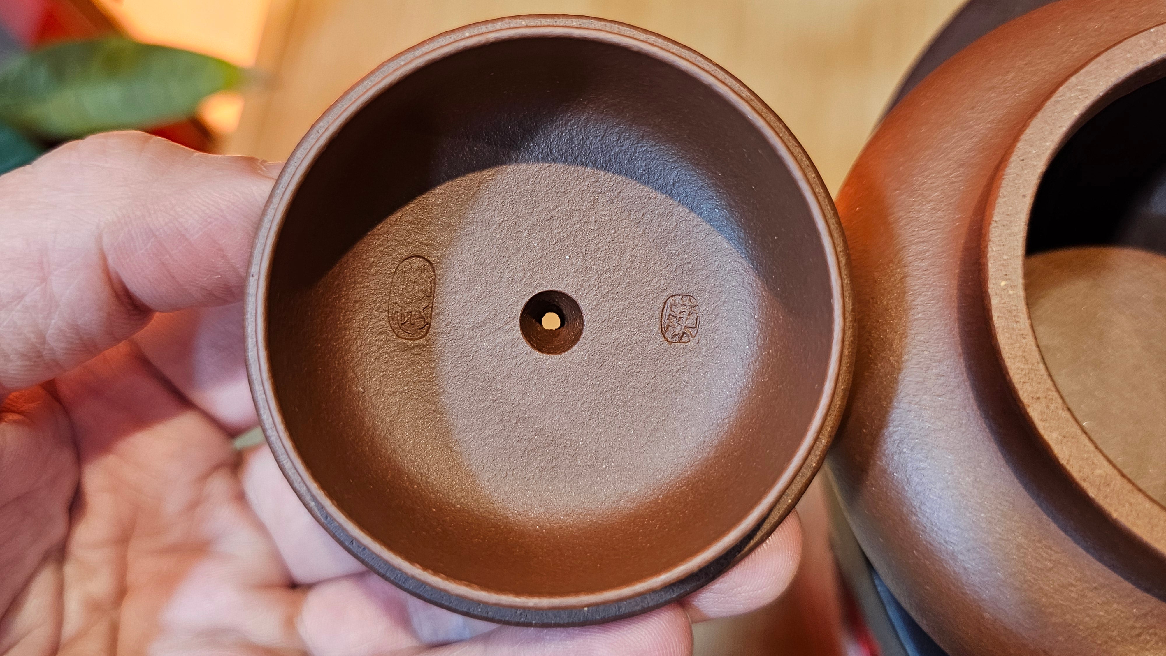 Fang Gu 仿古, 213.5ml, Di Cao Qing Zi Ni 底槽青紫泥, by our Collaborative Craftsman Chen Fa Chu 陈法初 ~!Congratulations to Mr E.A.! 2303hrs 10th Sept 2025, Colorado Springs, CO!