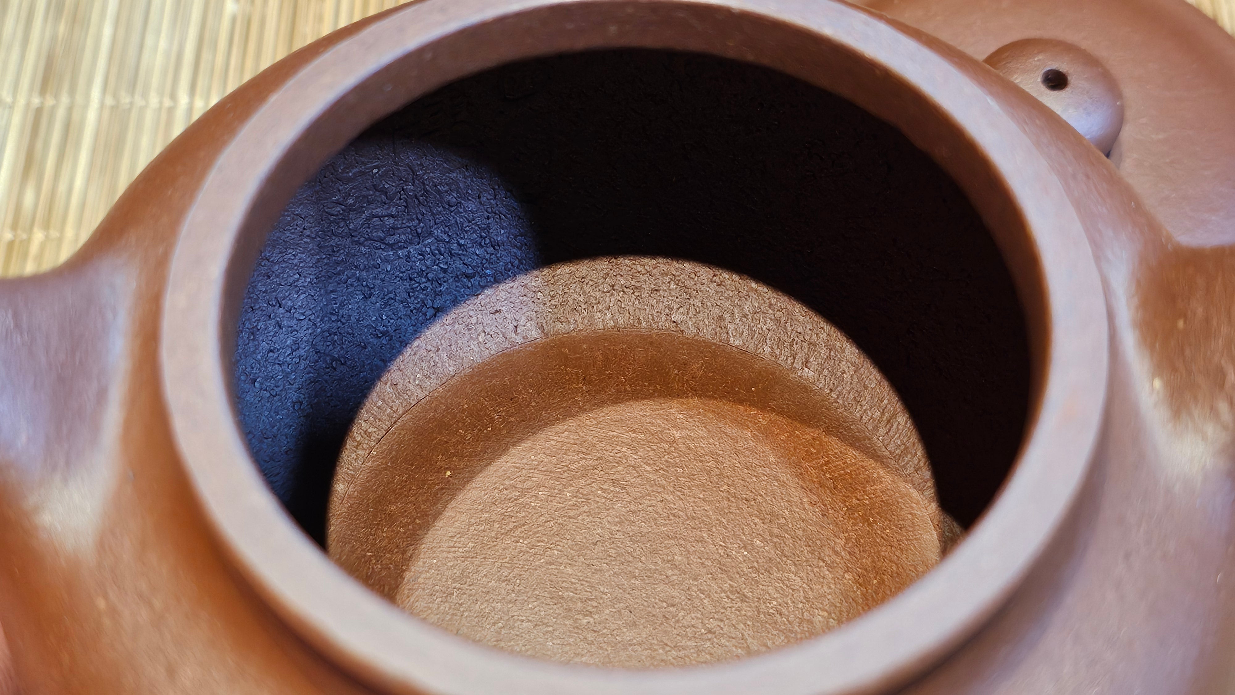 Fang Gu 仿古, 213.5ml, Di Cao Qing Zi Ni 底槽青紫泥, by our Collaborative Craftsman Chen Fa Chu 陈法初 ~!Congratulations to Mr E.A.! 2303hrs 10th Sept 2025, Colorado Springs, CO!