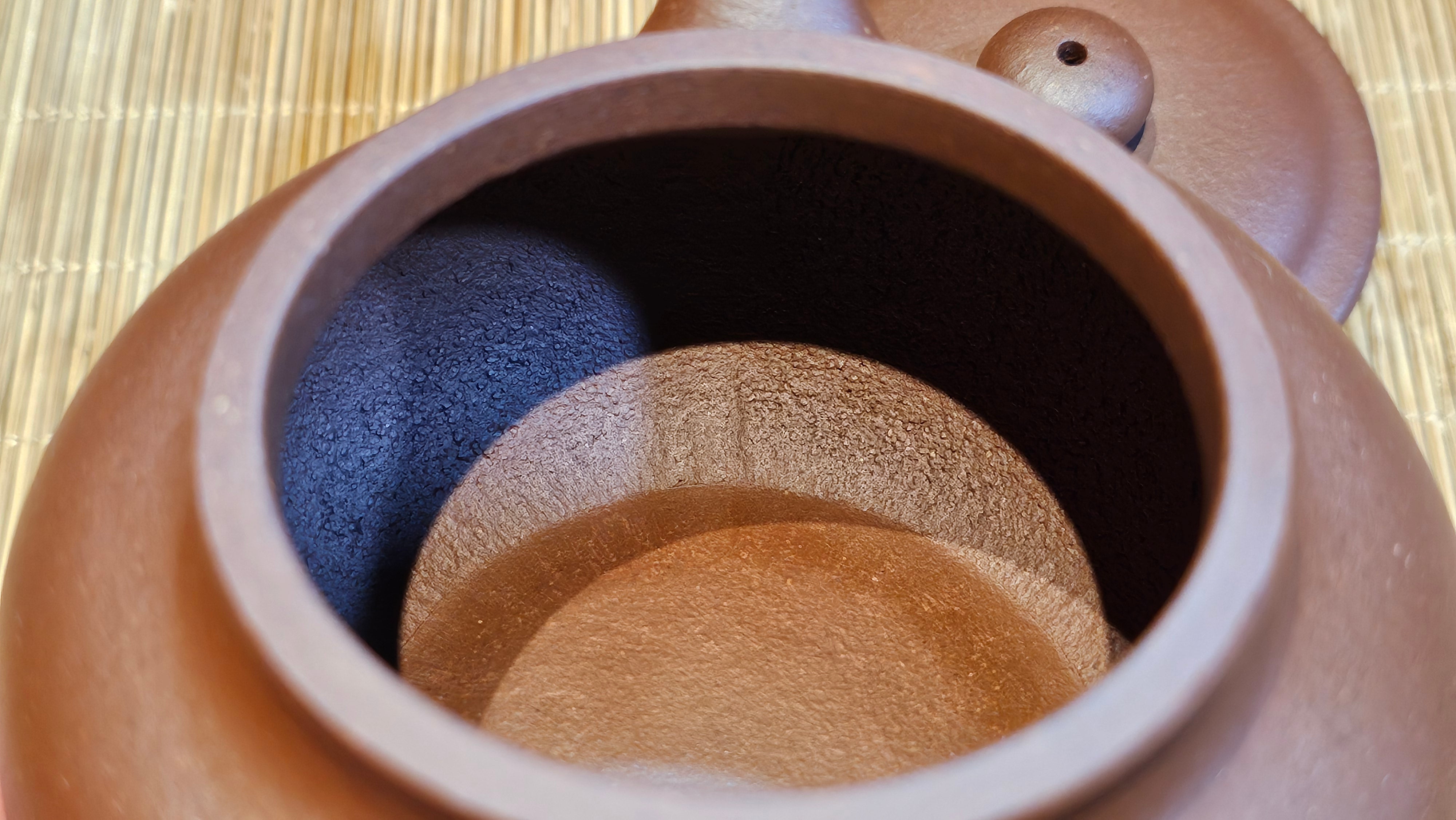 Fang Gu 仿古, 213.5ml, Di Cao Qing Zi Ni 底槽青紫泥, by our Collaborative Craftsman Chen Fa Chu 陈法初 ~!Congratulations to Mr E.A.! 2303hrs 10th Sept 2025, Colorado Springs, CO!