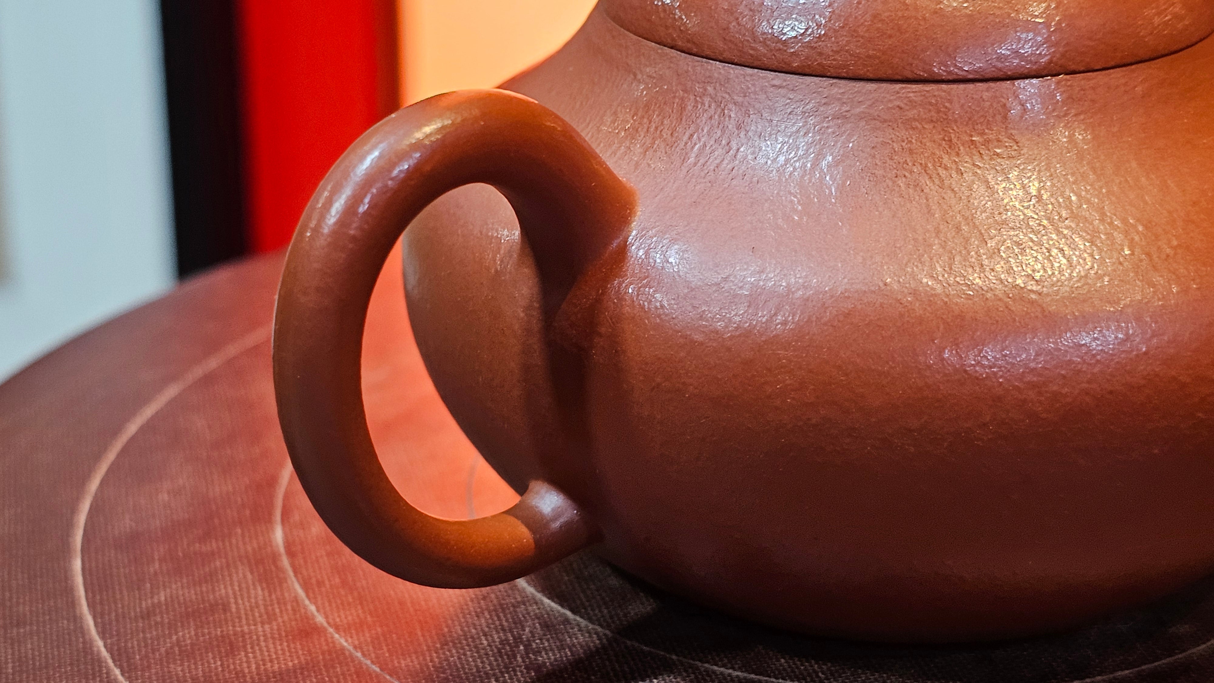 Li Xing 梨形, 151.8ml, Xiao Mei Yao Zhu Ni 小煤窑朱泥 by Craftsman Zhai Yi Yao 翟一耀 ~!Congratulations to Mr K.S.! 0052hrs 10th Sept 2025, Greenville, SC!