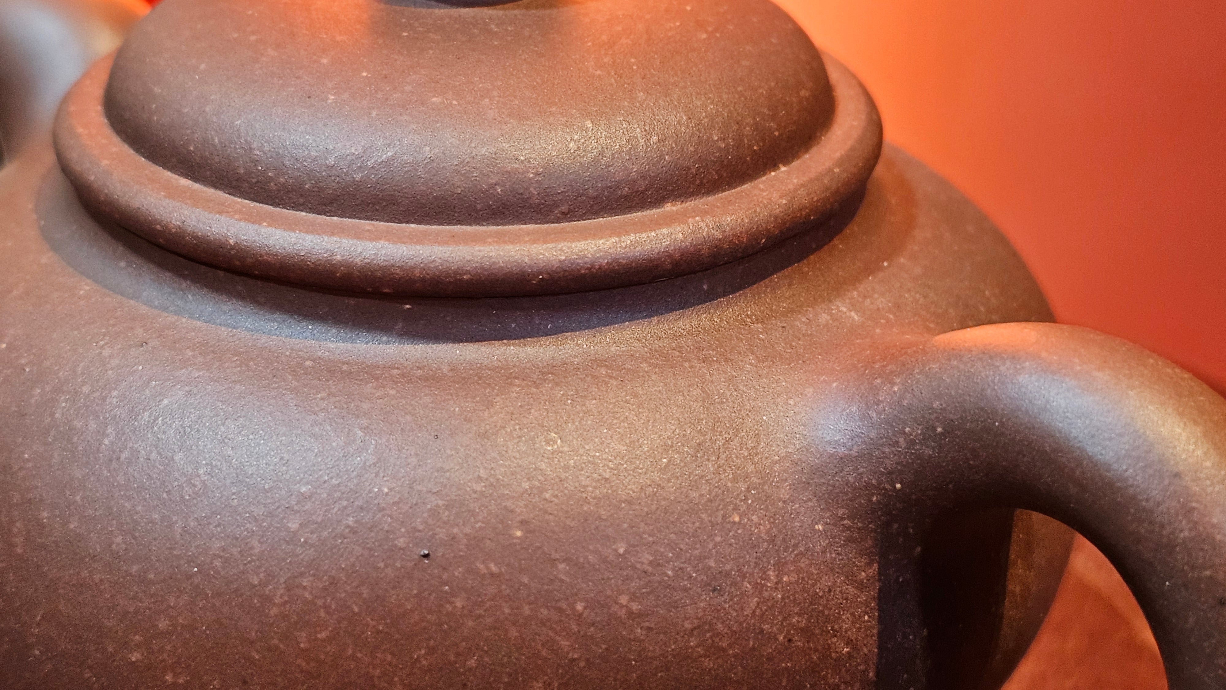 Xuan Zhu Hu 玄珠壶, 140.1ml, Zi Ni 紫泥, by our Craftsman Fan Xiao Zhi 范小智 ~ Congratulations!to Mr A.D., 1954hrs 9th Sept 2025, Old Bridge, NJ!