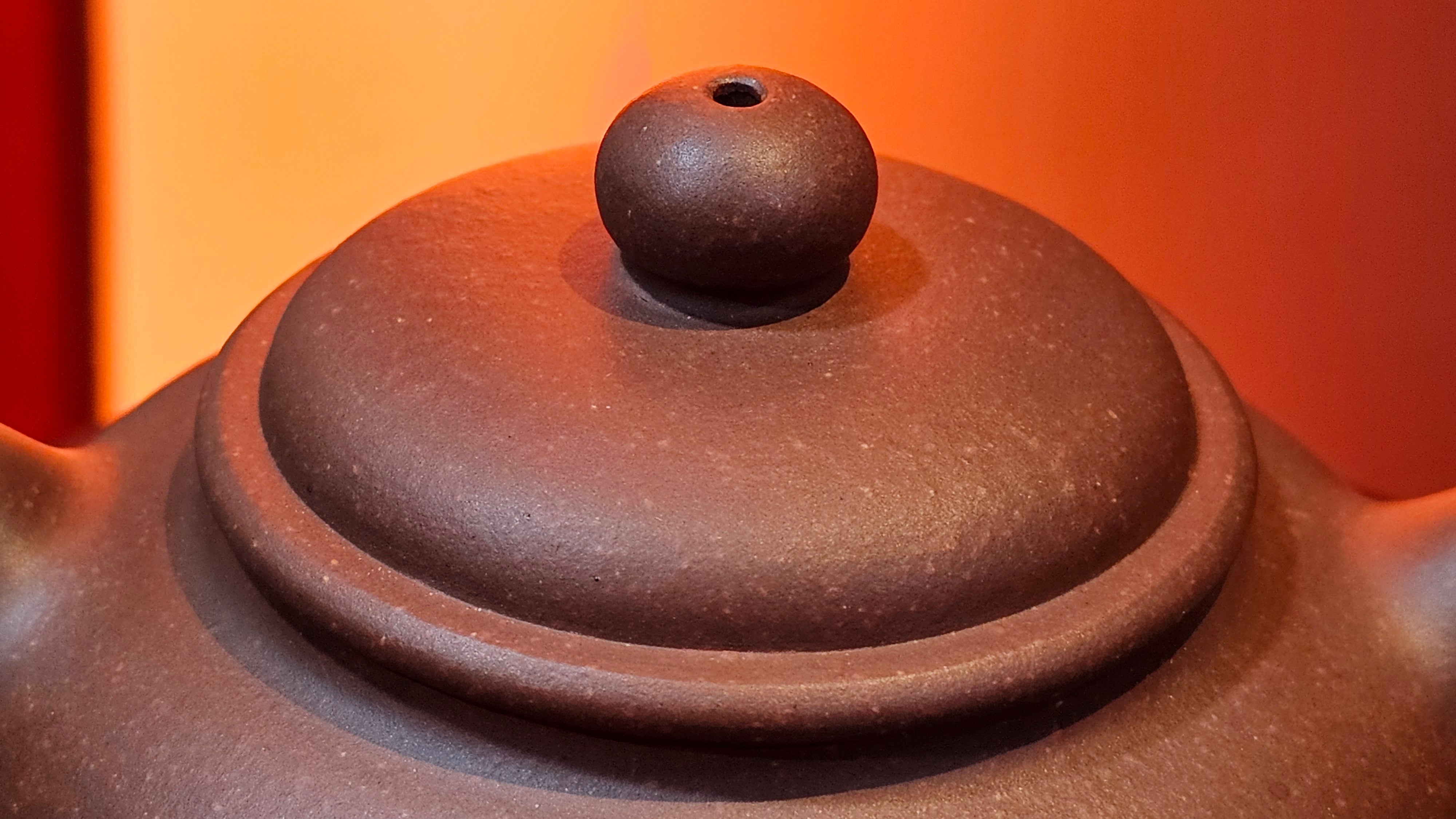 Xuan Zhu Hu 玄珠壶, 140.1ml, Zi Ni 紫泥, by our Craftsman Fan Xiao Zhi 范小智 ~ Congratulations!to Mr A.D., 1954hrs 9th Sept 2025, Old Bridge, NJ!