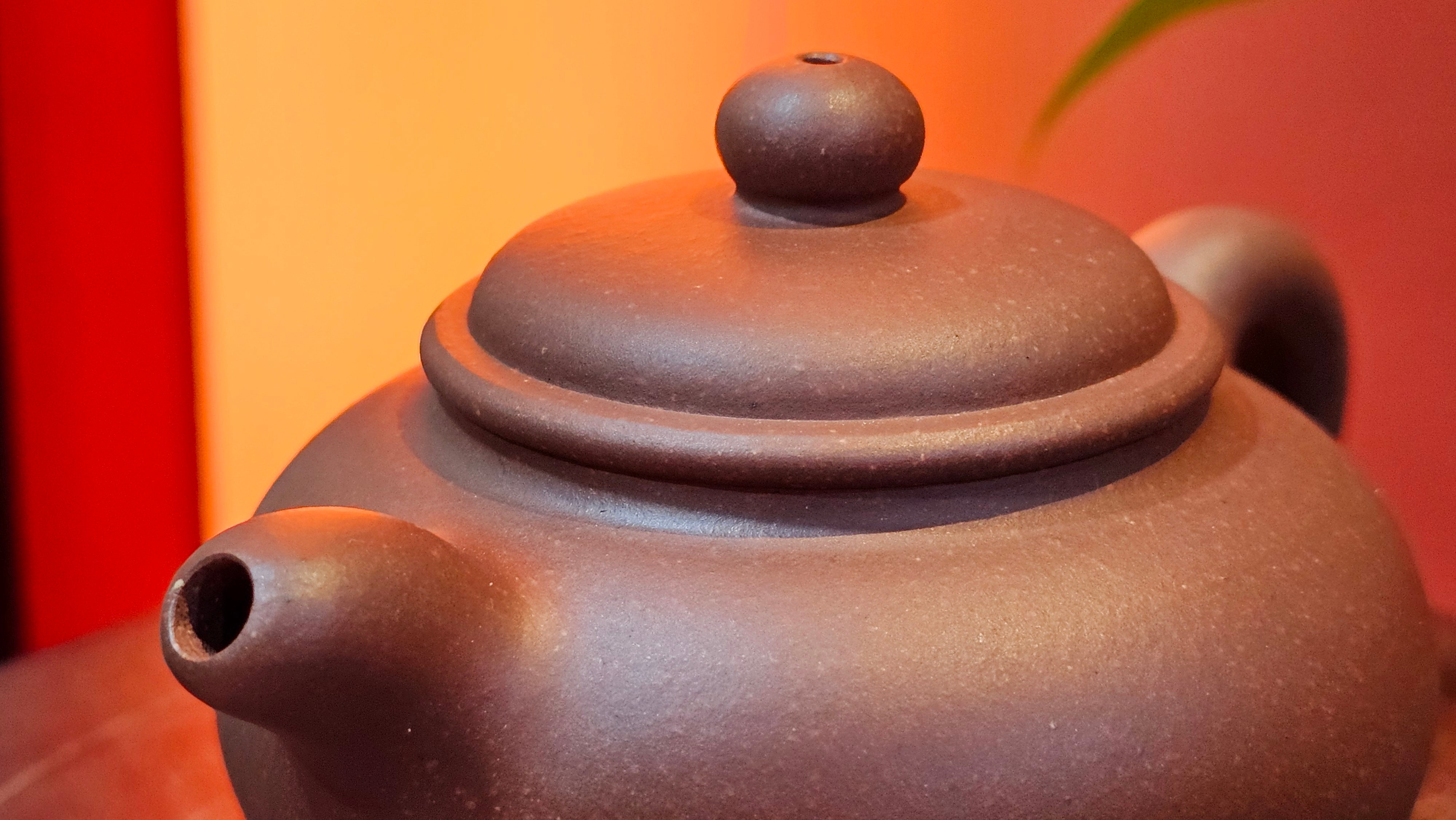 Xuan Zhu Hu 玄珠壶, 140.1ml, Zi Ni 紫泥, by our Craftsman Fan Xiao Zhi 范小智 ~ Congratulations!to Mr A.D., 1954hrs 9th Sept 2025, Old Bridge, NJ!