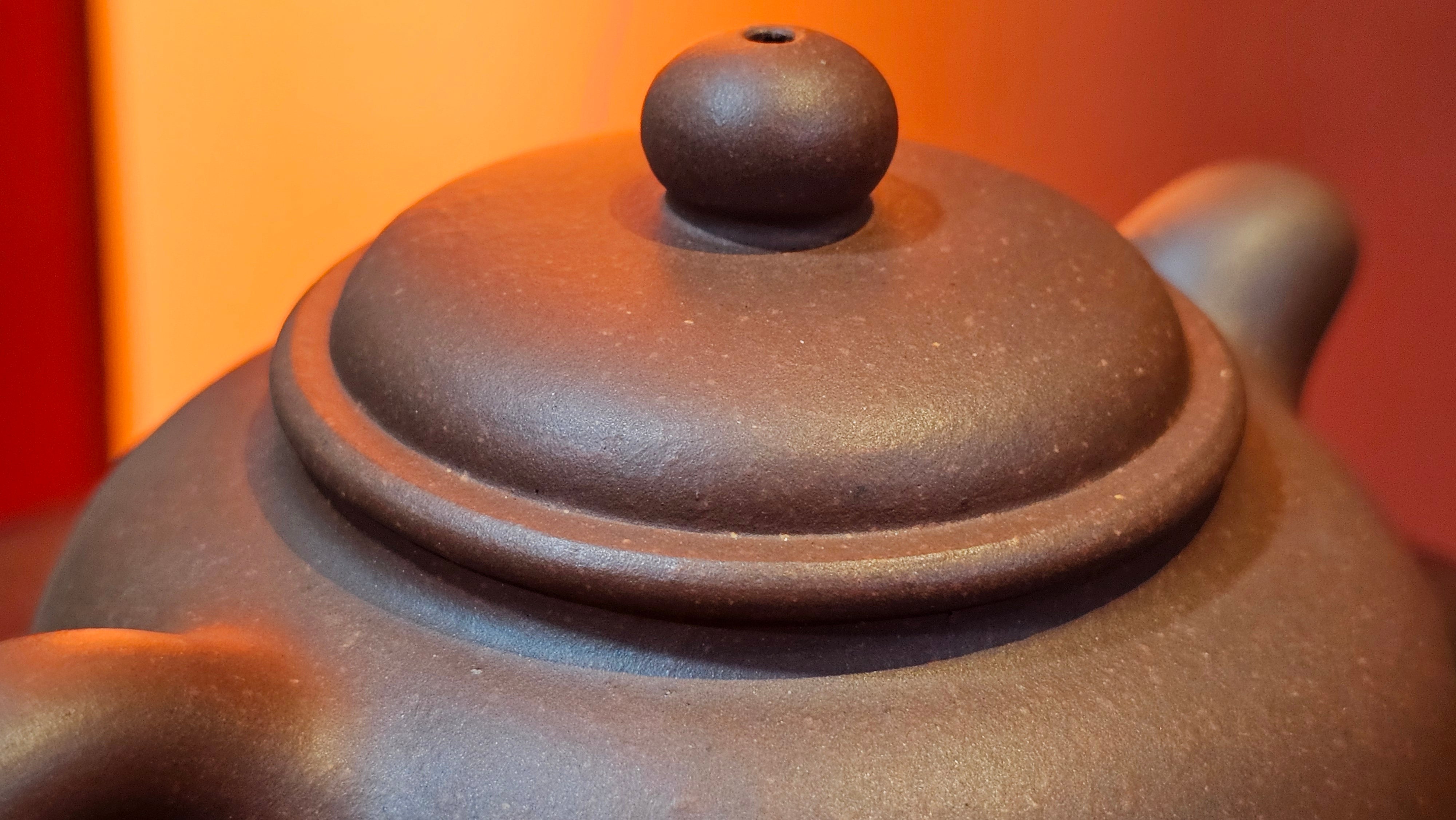 Xuan Zhu Hu 玄珠壶, 140.1ml, Zi Ni 紫泥, by our Craftsman Fan Xiao Zhi 范小智 ~ Congratulations!to Mr A.D., 1954hrs 9th Sept 2025, Old Bridge, NJ!