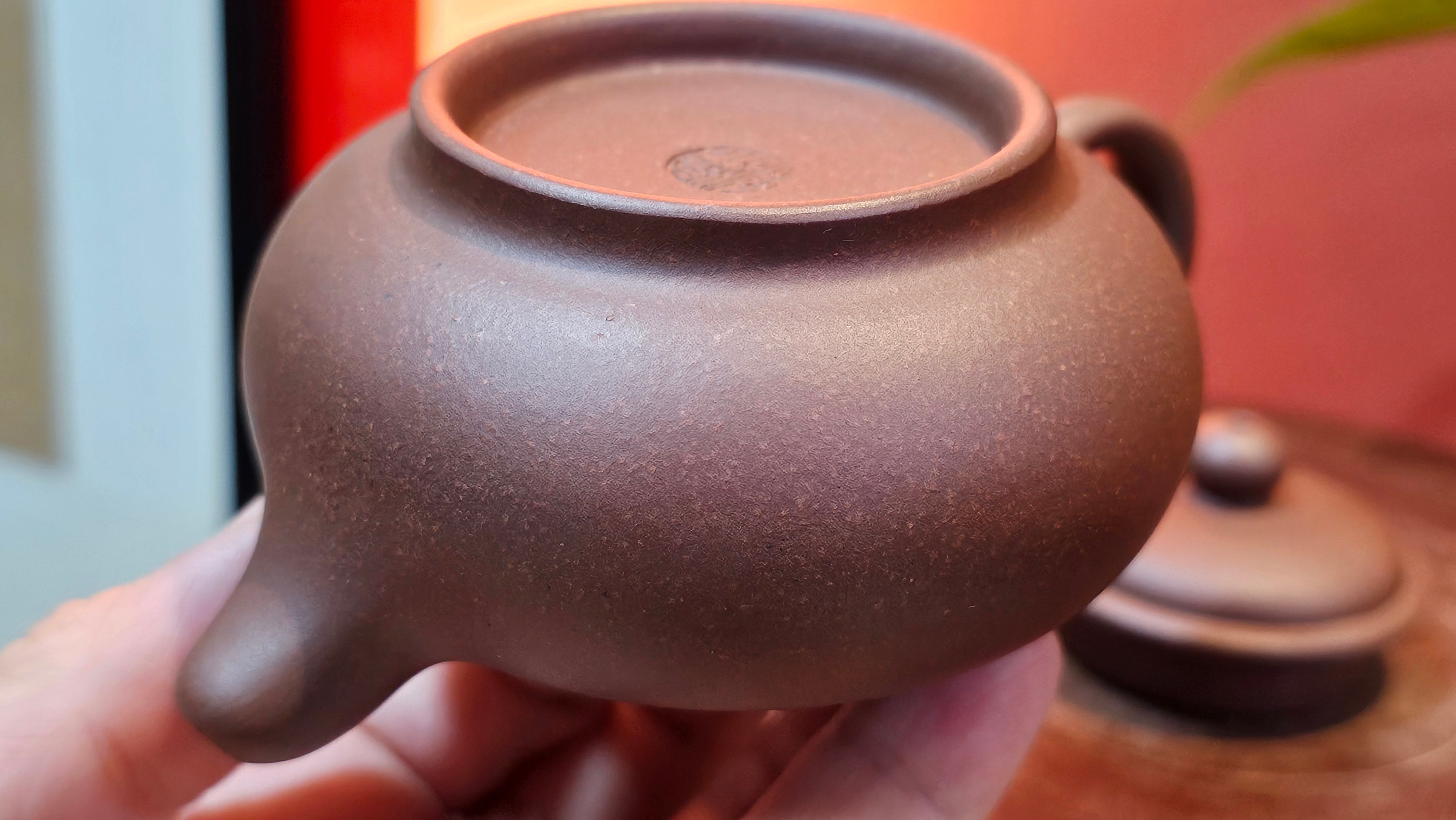 Xuan Zhu Hu 玄珠壶, 140.1ml, Zi Ni 紫泥, by our Craftsman Fan Xiao Zhi 范小智 ~ Congratulations!to Mr A.D., 1954hrs 9th Sept 2025, Old Bridge, NJ!