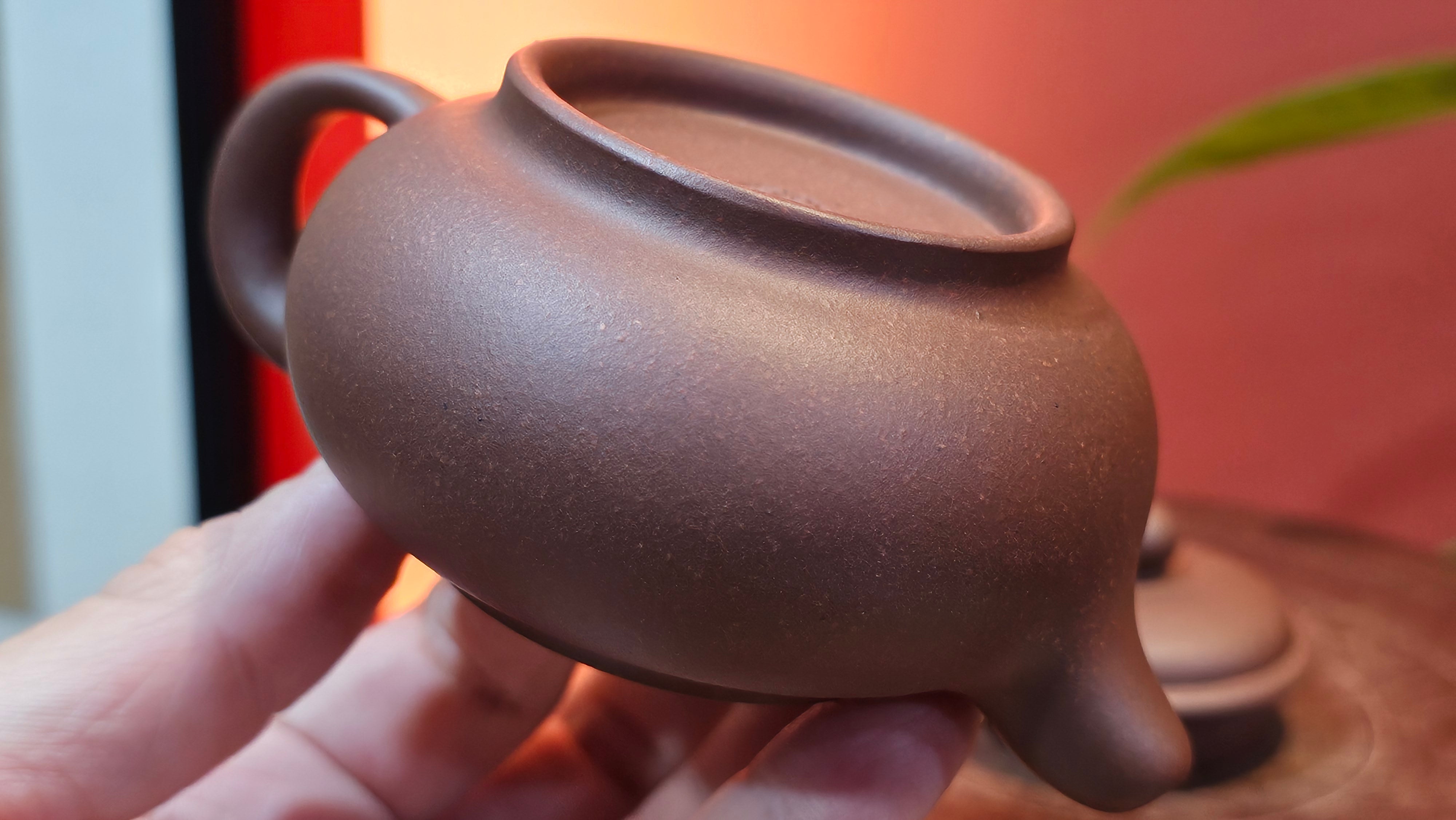 Xuan Zhu Hu 玄珠壶, 140.1ml, Zi Ni 紫泥, by our Craftsman Fan Xiao Zhi 范小智 ~ Congratulations!to Mr A.D., 1954hrs 9th Sept 2025, Old Bridge, NJ!