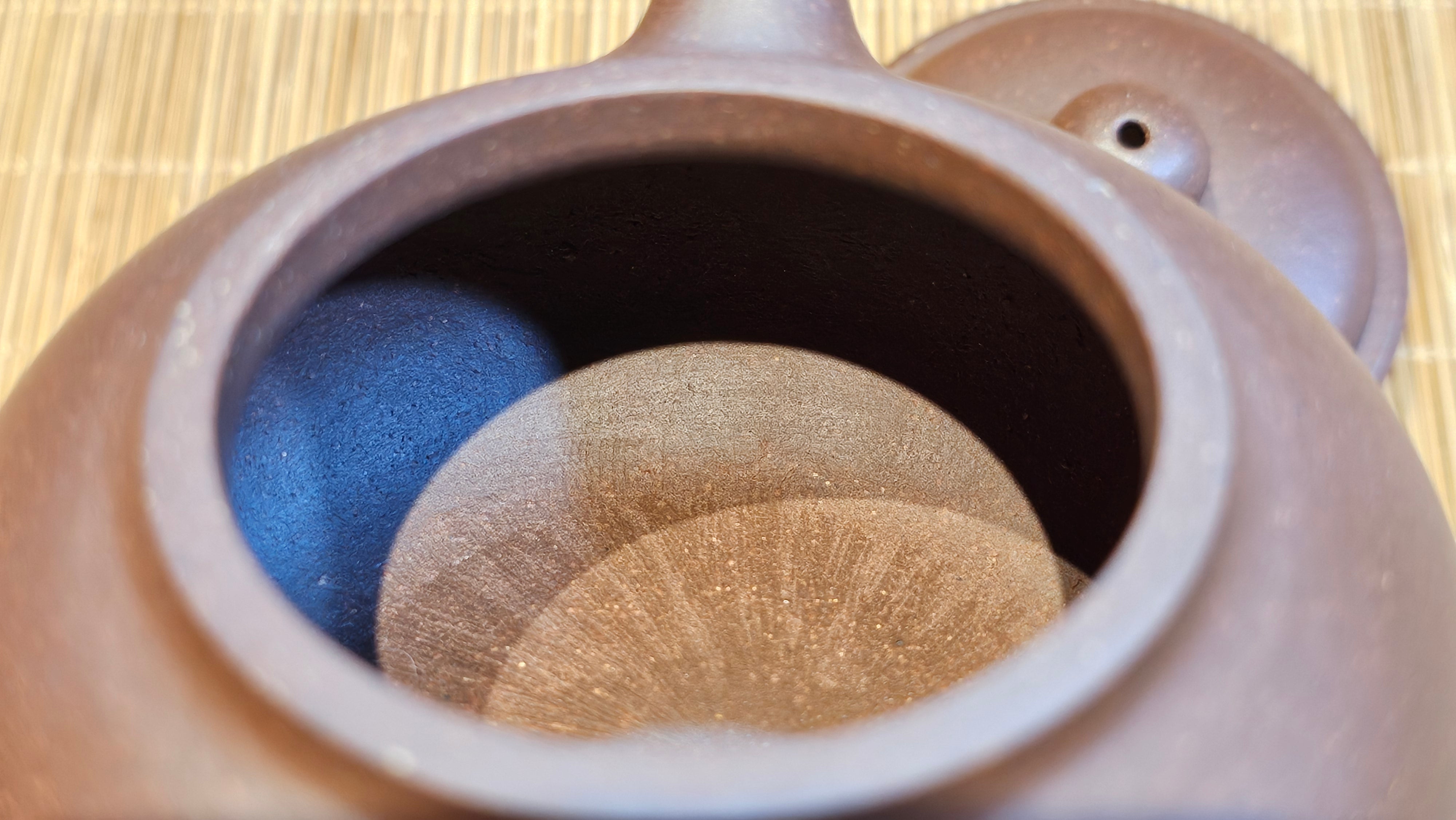 Xuan Zhu Hu 玄珠壶, 140.1ml, Zi Ni 紫泥, by our Craftsman Fan Xiao Zhi 范小智 ~ Congratulations!to Mr A.D., 1954hrs 9th Sept 2025, Old Bridge, NJ!