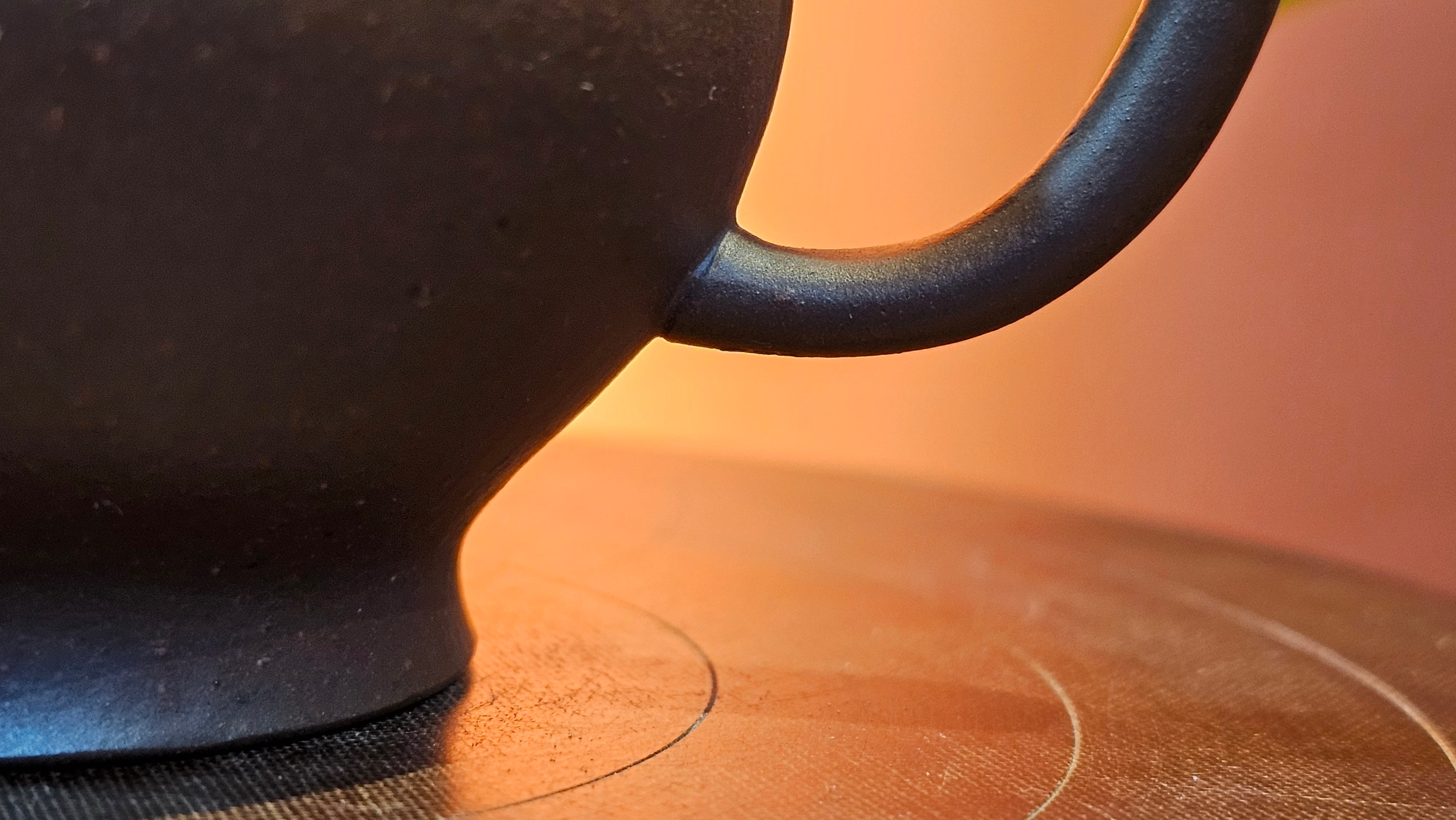 Gao Pan 高番, 136.1ml (very well-weighted bottom, stable!), Zi Ni (Low Sieve Count) 紫泥(低目数), by our Craftsman Fan Xiao Zhi 范小智 ~!Congratulations to!Ms N.S., 1608hrs 24th Sept 2025, Los Angeles, CA!