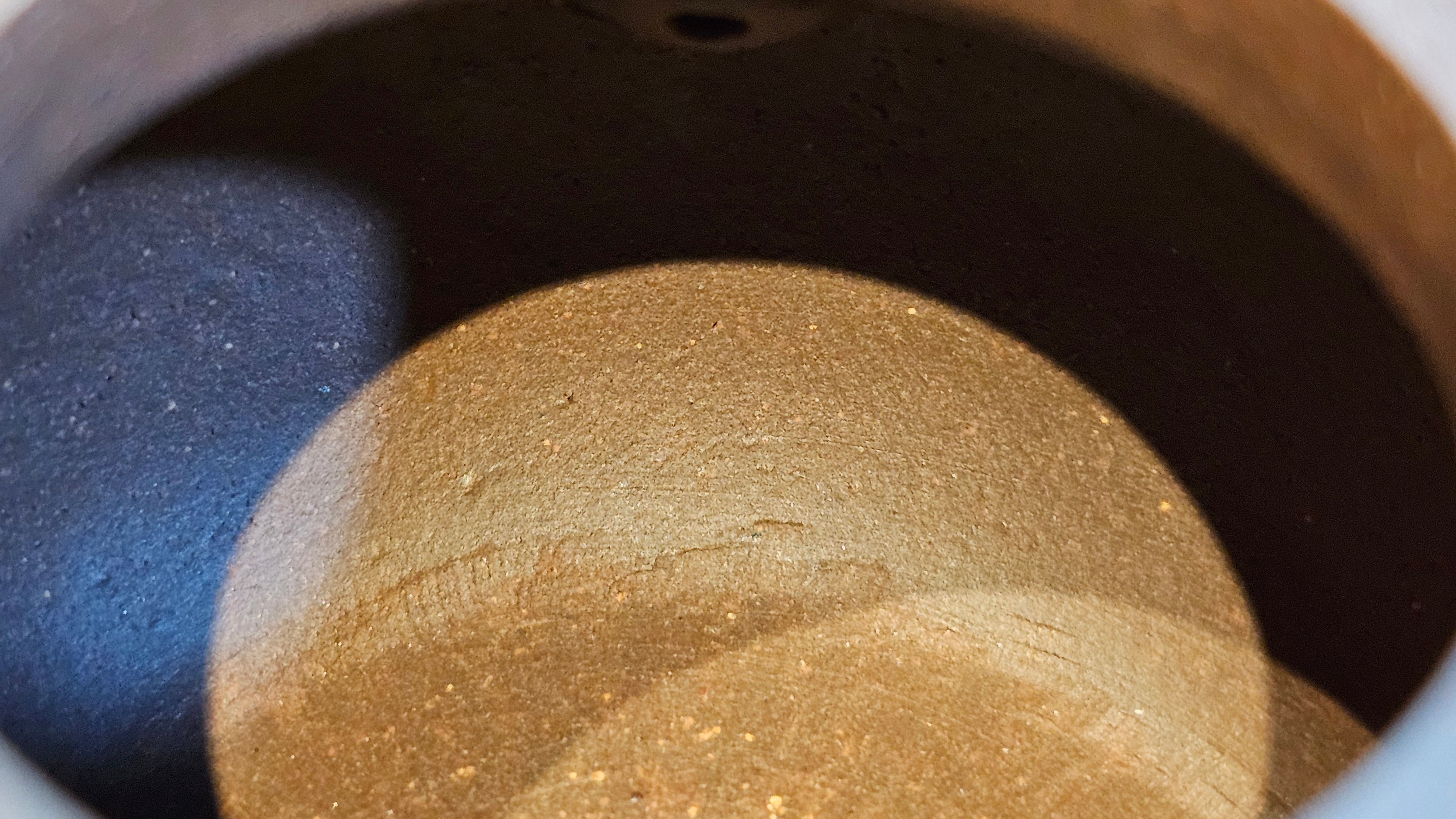 Gao Pan 高番, 136.1ml (very well-weighted bottom, stable!), Zi Ni (Low Sieve Count) 紫泥(低目数), by our Craftsman Fan Xiao Zhi 范小智 ~!Congratulations to!Ms N.S., 1608hrs 24th Sept 2025, Los Angeles, CA!