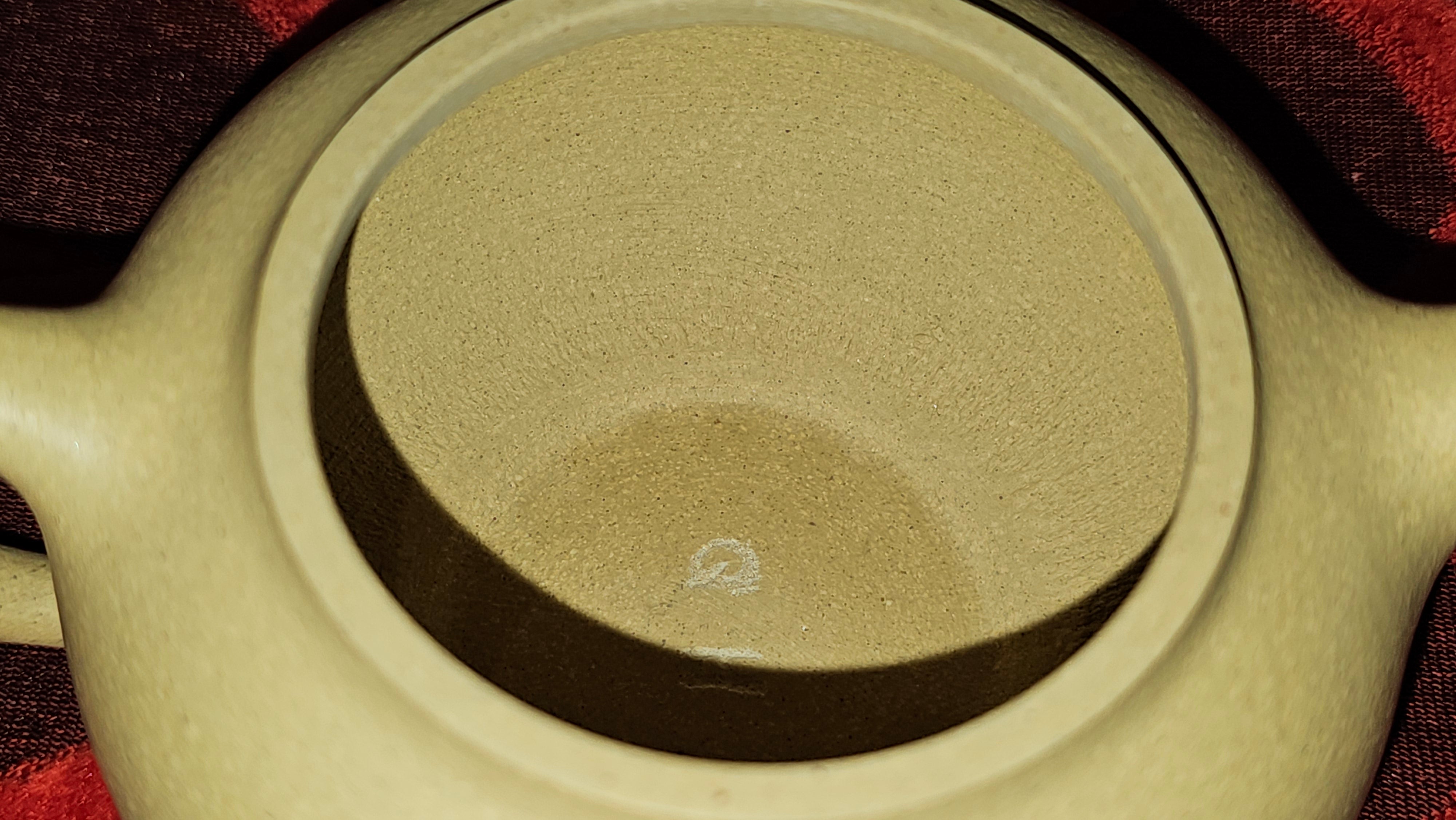 Commissioned work for Prof Q.H.: 《云婴》"Yun Ying", 203.0ml, crafted with Cao Family's own 100% Ben Shan Lü Ni 本山绿泥, crafted by L4 Assoc Master Artist Zhang Ke 助理工艺美术师, 张轲 ~ COMPLETED and CONGRATULATIONS to Prof Q.H., Hanoi! Vietnam🇻🇳.