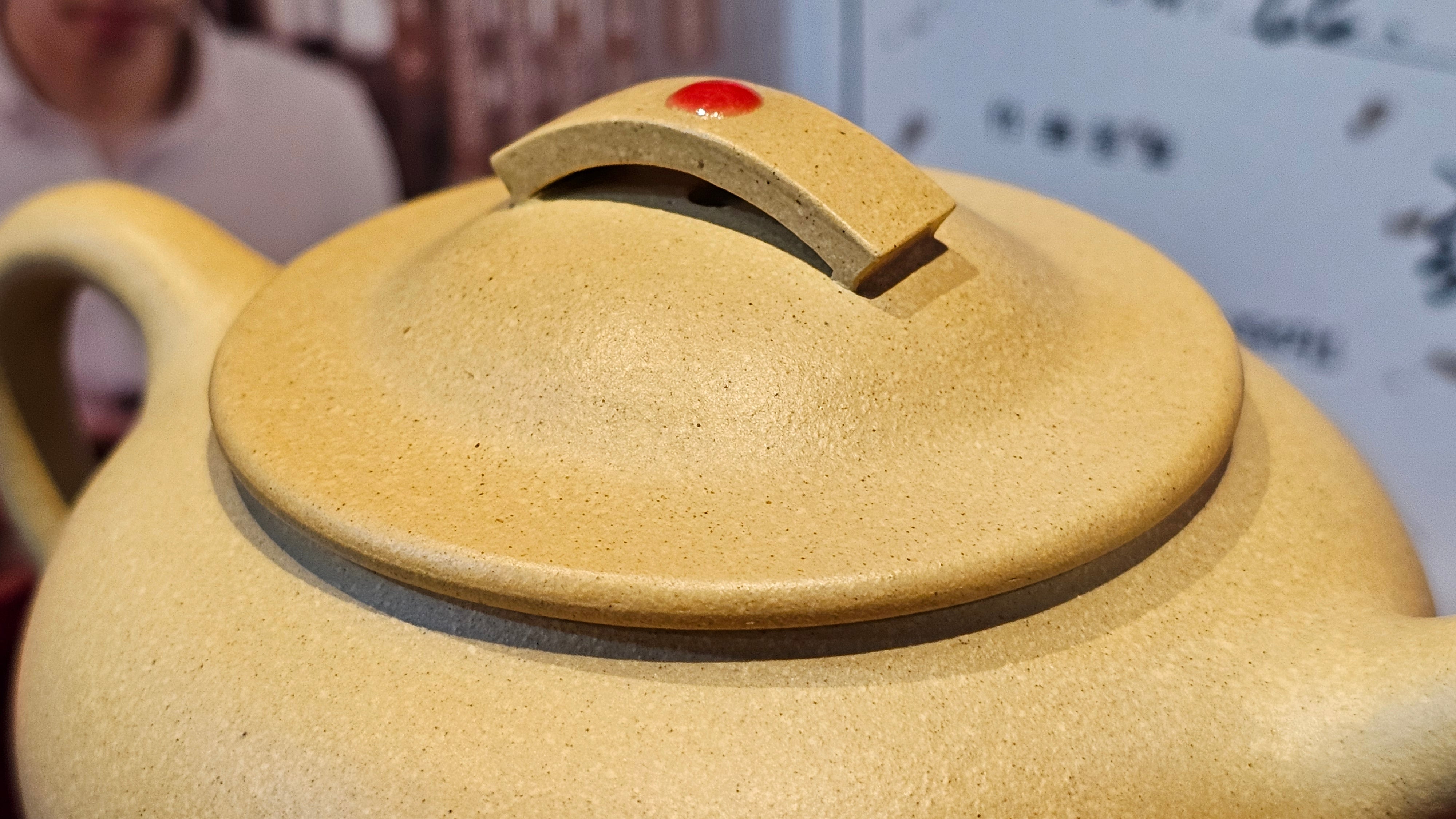 Commissioned work for Prof Q.H.: 《云婴》"Yun Ying", 203.0ml, crafted with Cao Family's own 100% Ben Shan Lü Ni 本山绿泥, crafted by L4 Assoc Master Artist Zhang Ke 助理工艺美术师, 张轲 ~ COMPLETED and CONGRATULATIONS to Prof Q.H., Hanoi! Vietnam🇻🇳.