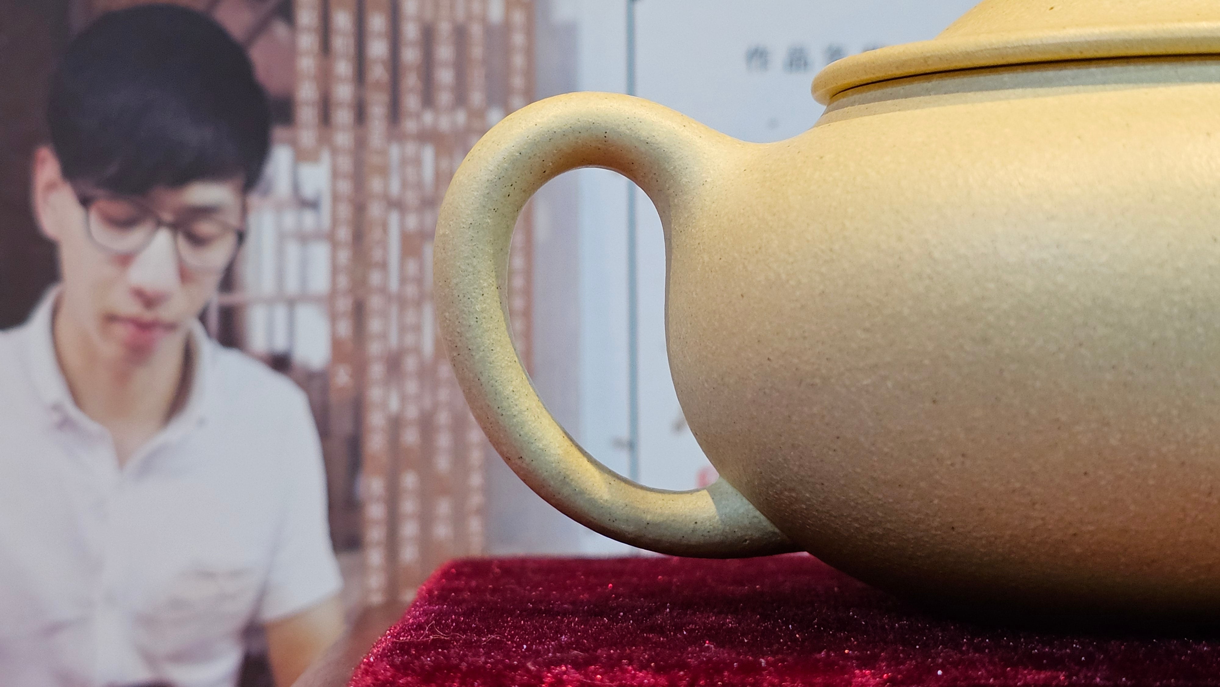 Commissioned work for Prof Q.H.: 《云婴》"Yun Ying", 203.0ml, crafted with Cao Family's own 100% Ben Shan Lü Ni 本山绿泥, crafted by L4 Assoc Master Artist Zhang Ke 助理工艺美术师, 张轲 ~ COMPLETED and CONGRATULATIONS to Prof Q.H., Hanoi! Vietnam🇻🇳.