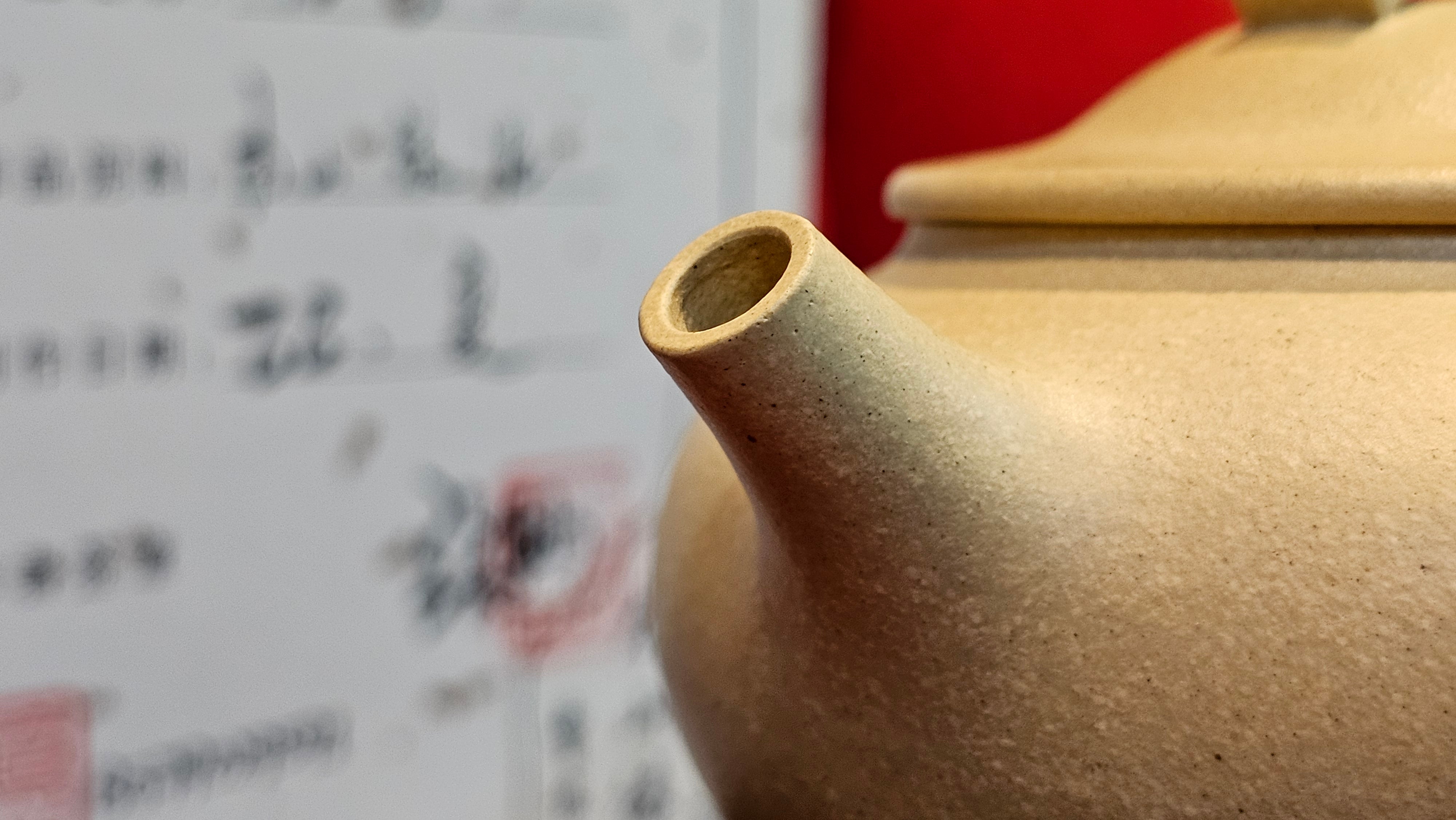 Commissioned work for Prof Q.H.: 《云婴》"Yun Ying", 203.0ml, crafted with Cao Family's own 100% Ben Shan Lü Ni 本山绿泥, crafted by L4 Assoc Master Artist Zhang Ke 助理工艺美术师, 张轲 ~ COMPLETED and CONGRATULATIONS to Prof Q.H., Hanoi! Vietnam🇻🇳.