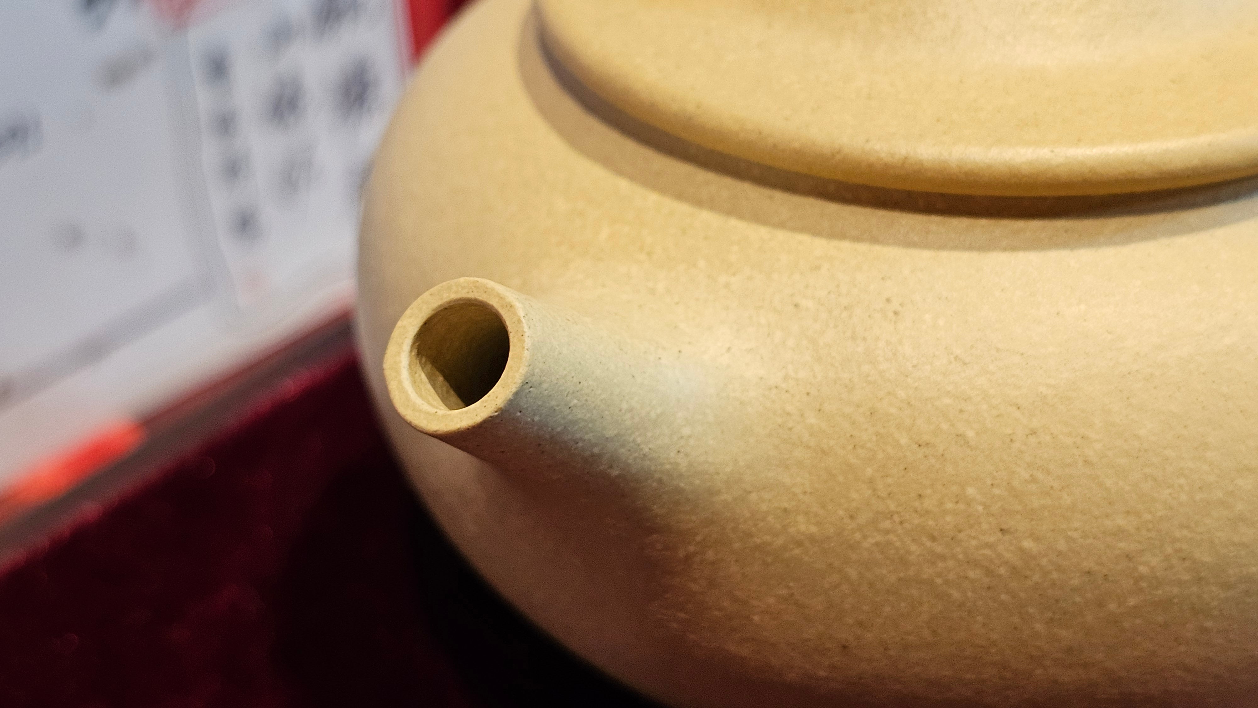 Commissioned work for Prof Q.H.: 《云婴》"Yun Ying", 203.0ml, crafted with Cao Family's own 100% Ben Shan Lü Ni 本山绿泥, crafted by L4 Assoc Master Artist Zhang Ke 助理工艺美术师, 张轲 ~ COMPLETED and CONGRATULATIONS to Prof Q.H., Hanoi! Vietnam🇻🇳.