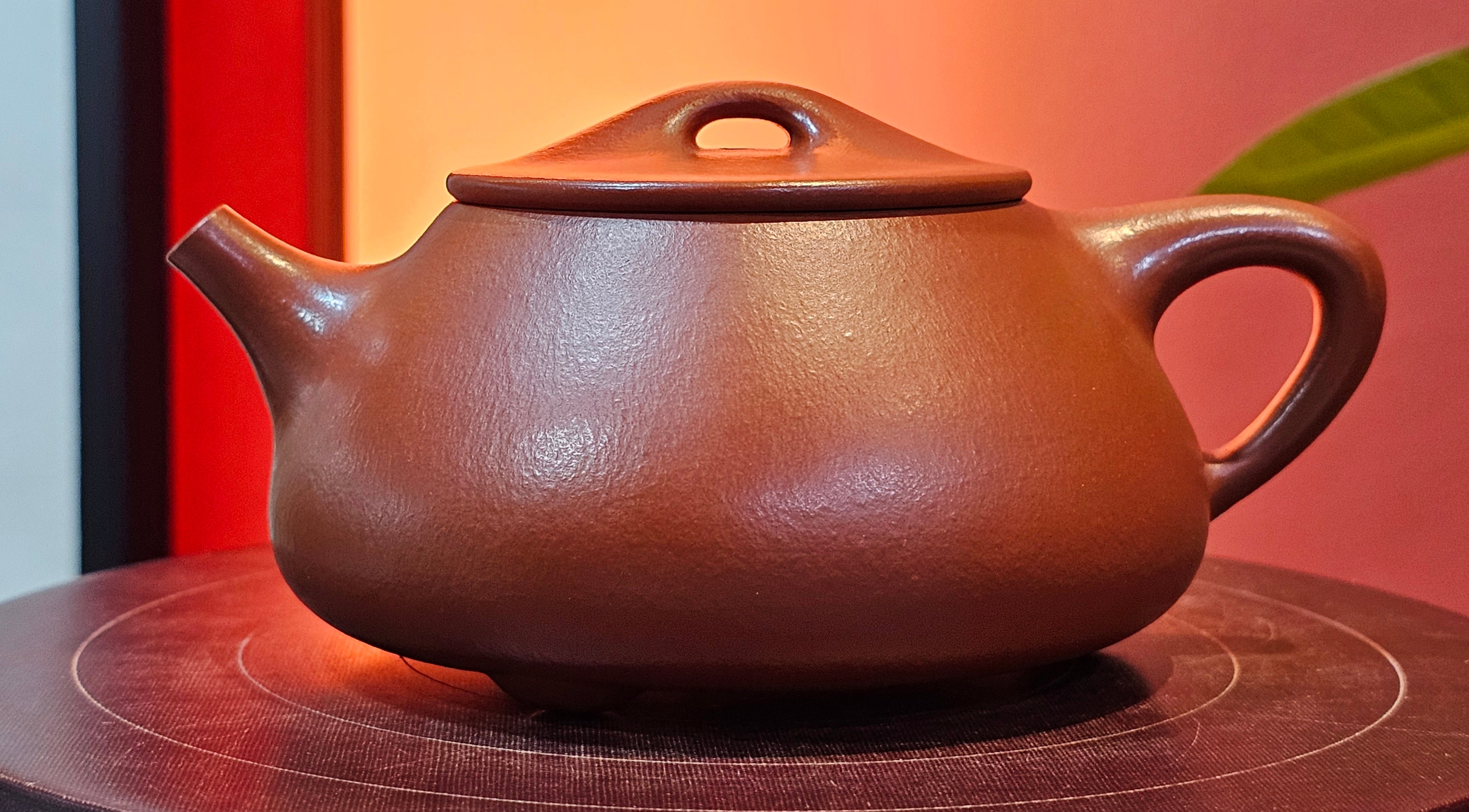 Jing Zhou Shi Piao 景舟石瓢, 243.3ml, Xiao Mei Yao Zhu Ni 小煤窑朱泥, by Craftsman Wang Xing 王兴 ~!Congratulations to Prof K.D.! 0749hrs 11th Sept 2025, San Jose, CA!