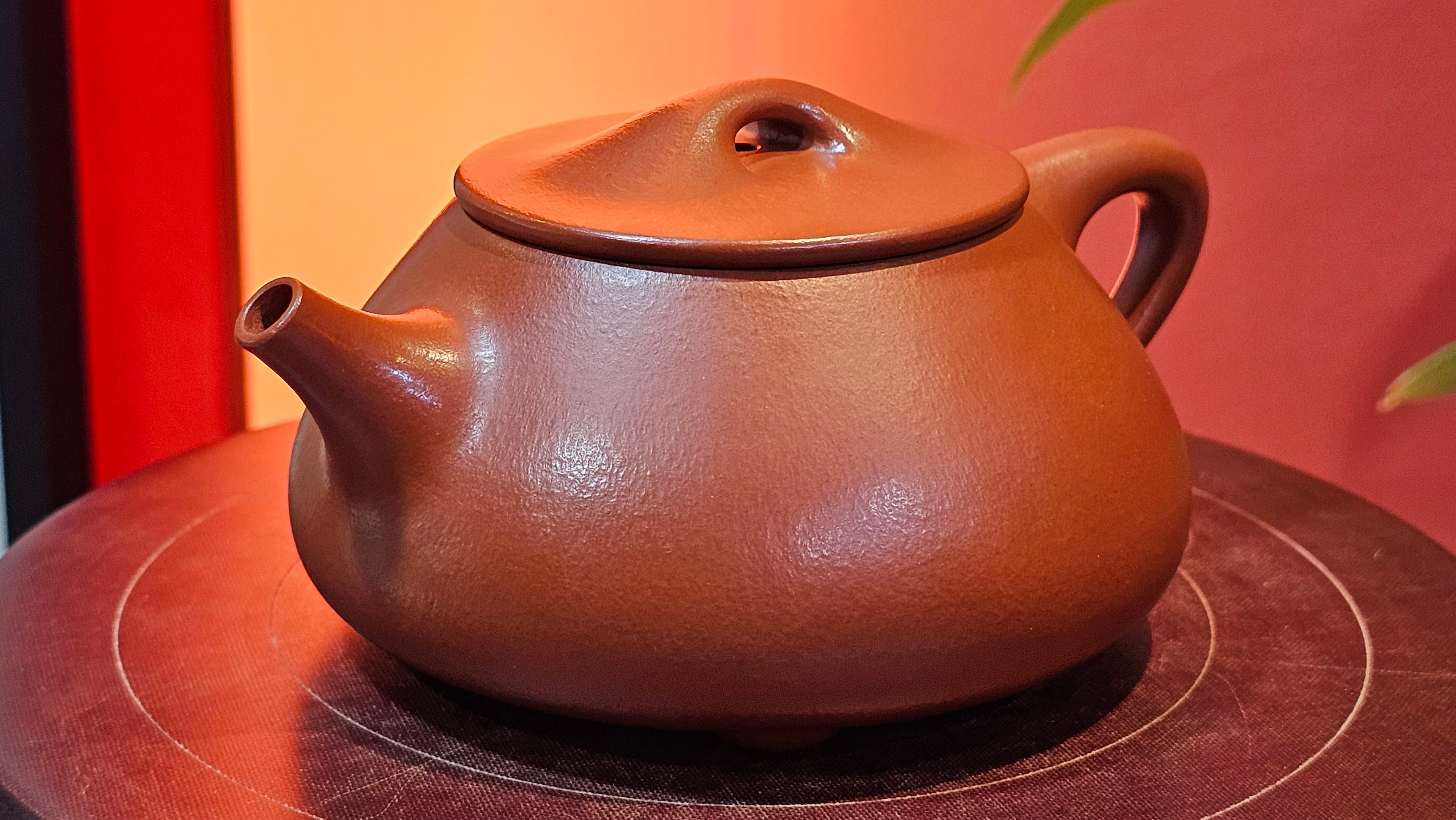 Jing Zhou Shi Piao 景舟石瓢, 243.3ml, Xiao Mei Yao Zhu Ni 小煤窑朱泥, by Craftsman Wang Xing 王兴 ~!Congratulations to Prof K.D.! 0749hrs 11th Sept 2025, San Jose, CA!