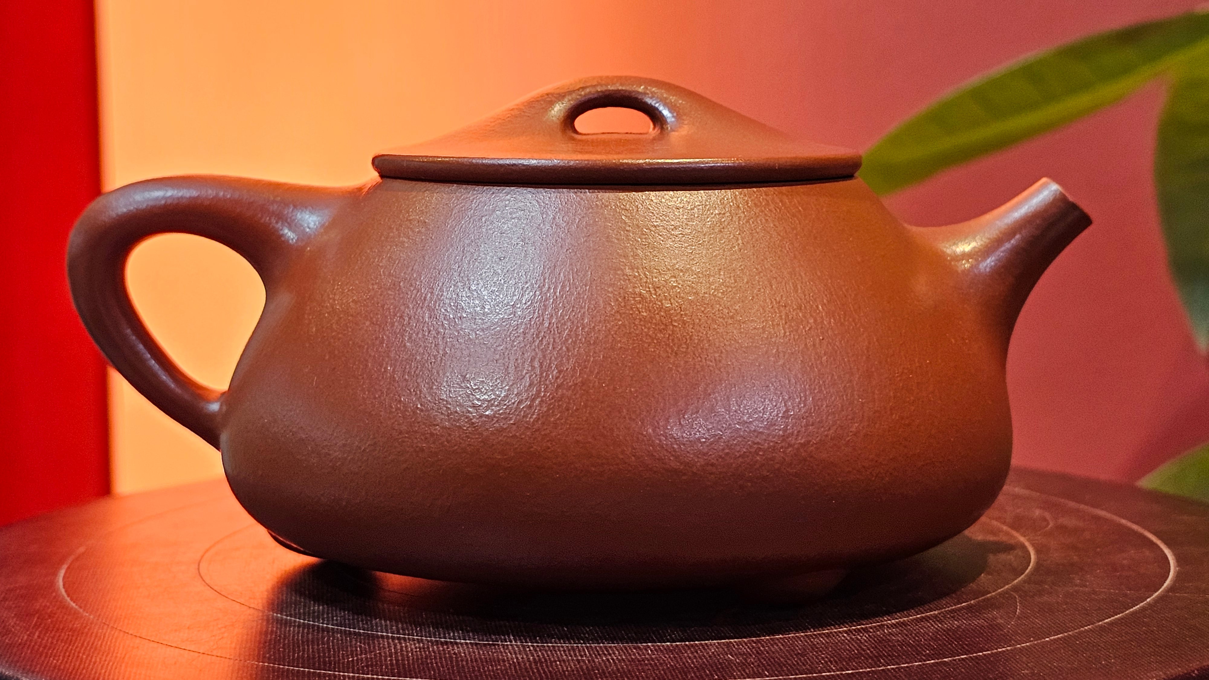 Jing Zhou Shi Piao 景舟石瓢, 243.3ml, Xiao Mei Yao Zhu Ni 小煤窑朱泥, by Craftsman Wang Xing 王兴 ~!Congratulations to Prof K.D.! 0749hrs 11th Sept 2025, San Jose, CA!