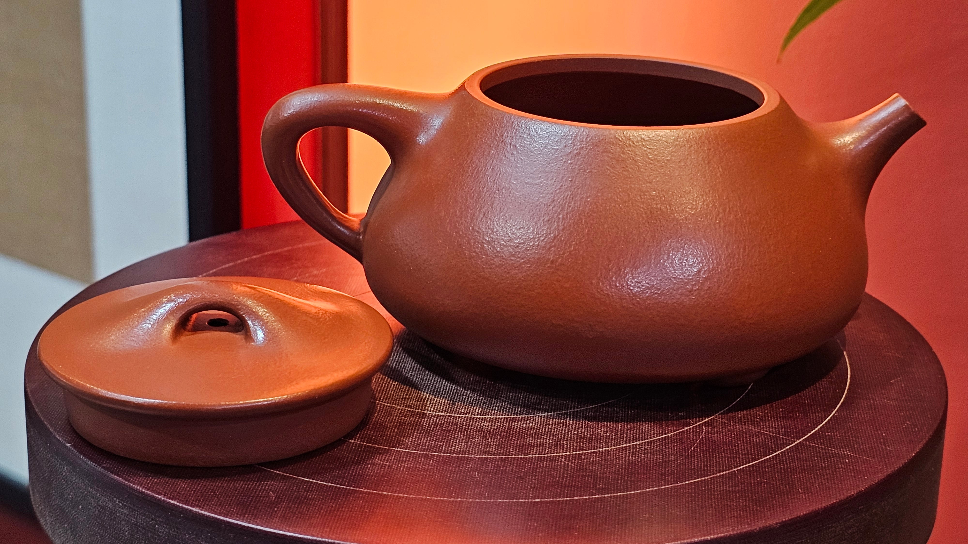 Jing Zhou Shi Piao 景舟石瓢, 243.3ml, Xiao Mei Yao Zhu Ni 小煤窑朱泥, by Craftsman Wang Xing 王兴 ~!Congratulations to Prof K.D.! 0749hrs 11th Sept 2025, San Jose, CA!