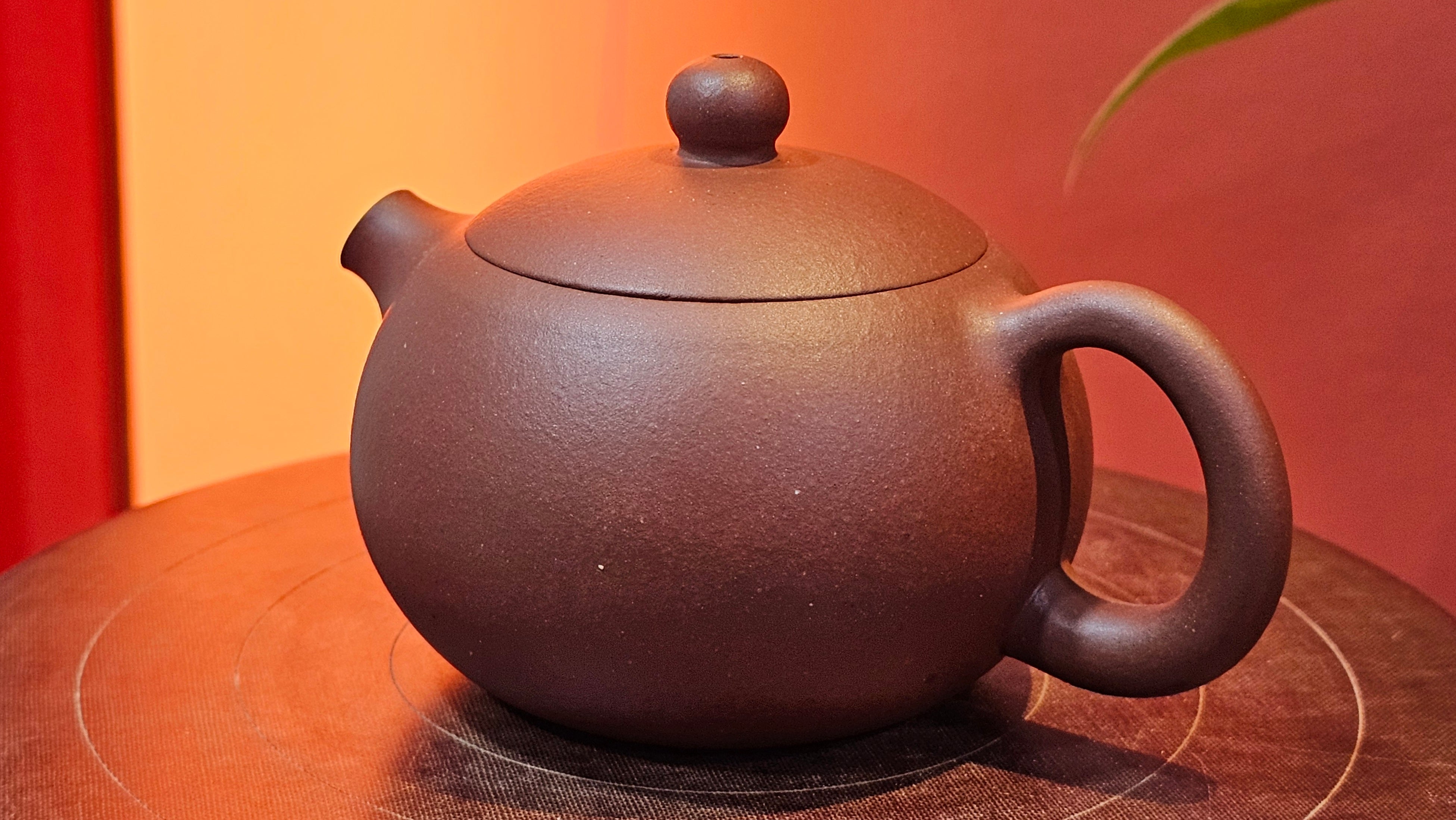 Xi Shi 西施, 146.9ml, Di Cao Qing Zi Ni 底槽青紫泥, by Craftsman Gu Xiao Ming 顾小明 ~!Congratulations to Mr A.A., 0617hrs!5th Oct 2025, Port Franks! Canada🇨🇦!