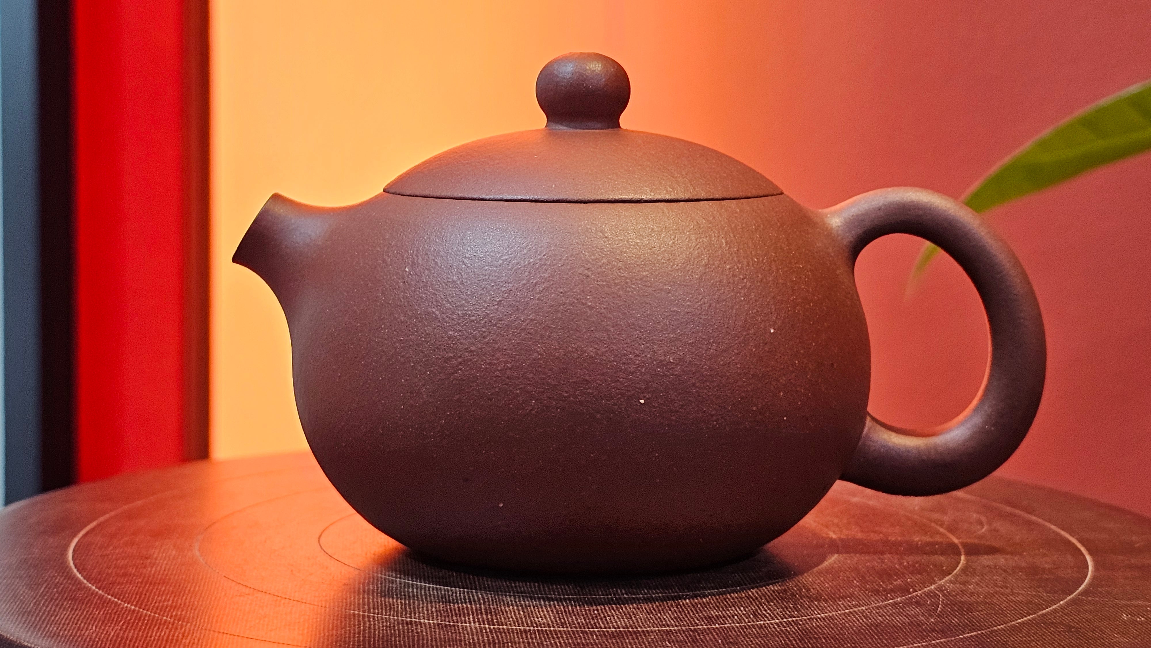 Xi Shi 西施, 146.9ml, Di Cao Qing Zi Ni 底槽青紫泥, by Craftsman Gu Xiao Ming 顾小明 ~!Congratulations to Mr A.A., 0617hrs!5th Oct 2025, Port Franks! Canada🇨🇦!