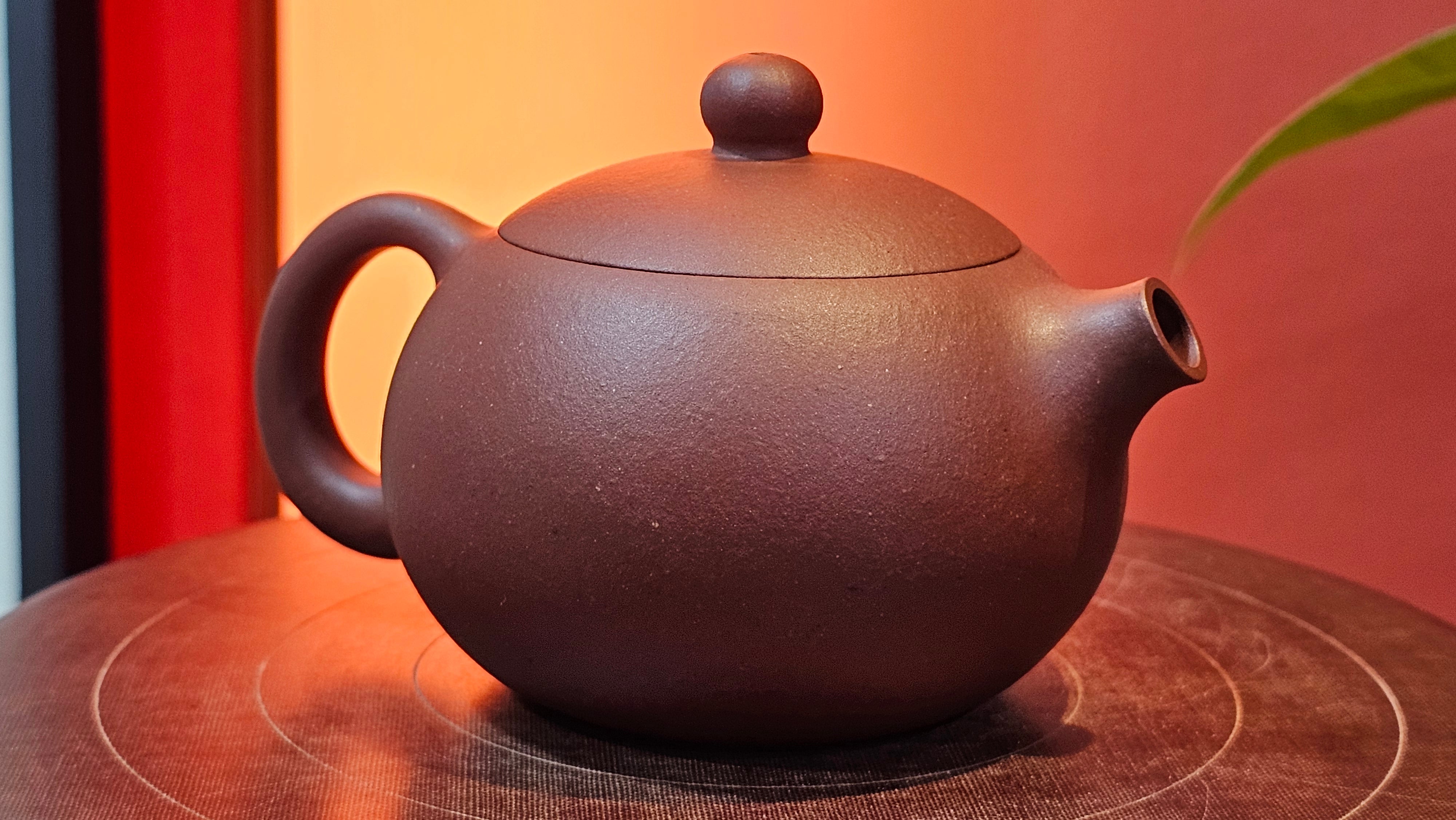 Xi Shi 西施, 146.9ml, Di Cao Qing Zi Ni 底槽青紫泥, by Craftsman Gu Xiao Ming 顾小明 ~!Congratulations to Mr A.A., 0617hrs!5th Oct 2025, Port Franks! Canada🇨🇦!