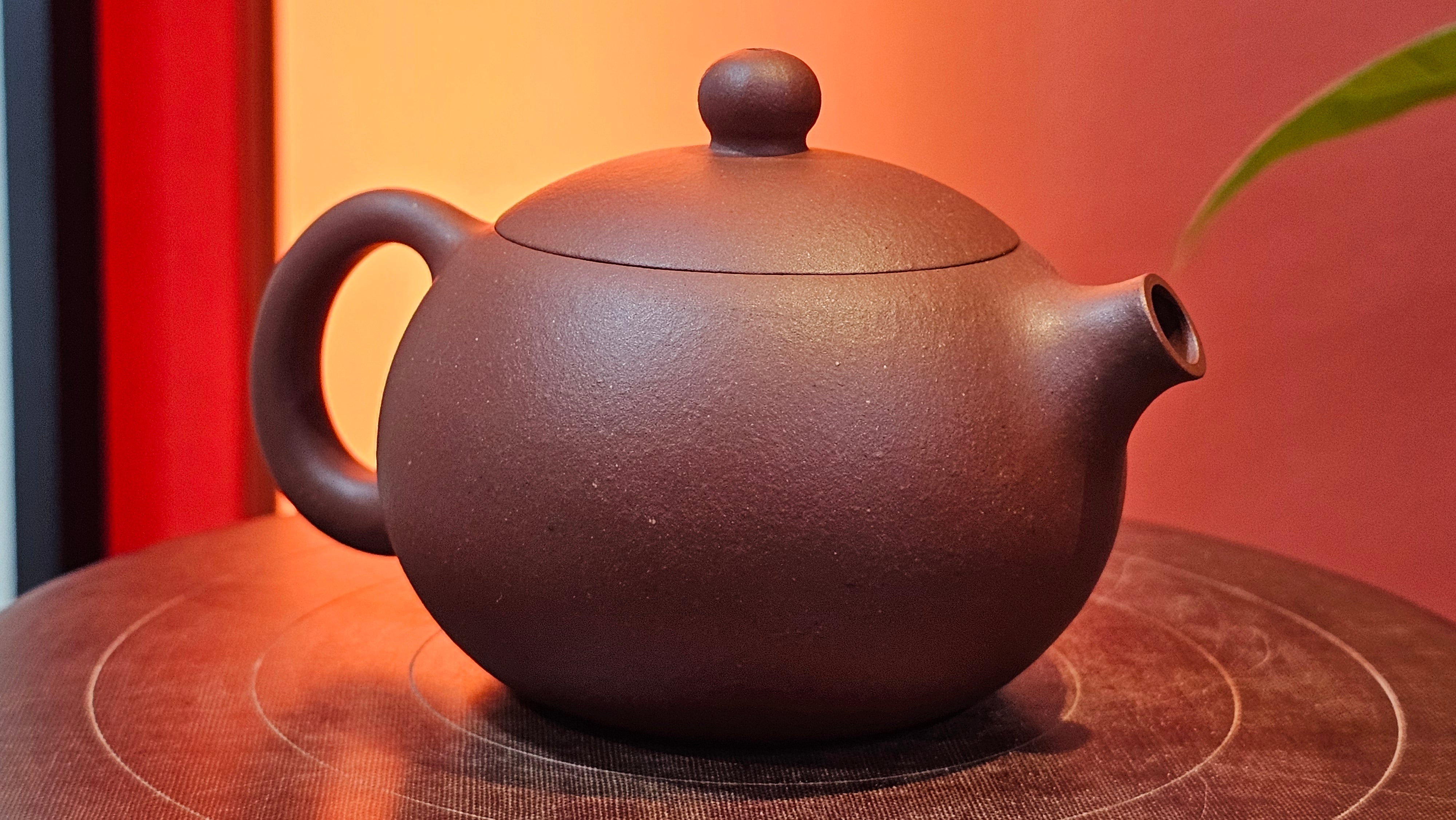 Xi Shi 西施, 146.9ml, Di Cao Qing Zi Ni 底槽青紫泥, by Craftsman Gu Xiao Ming 顾小明 ~!Congratulations to Mr A.A., 0617hrs!5th Oct 2025, Port Franks! Canada🇨🇦!