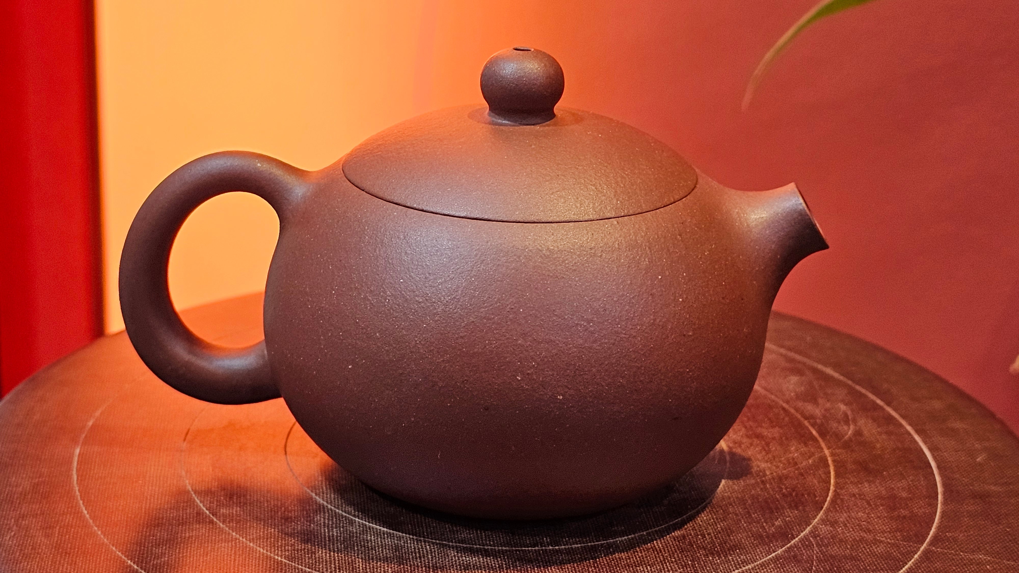 Xi Shi 西施, 146.9ml, Di Cao Qing Zi Ni 底槽青紫泥, by Craftsman Gu Xiao Ming 顾小明 ~!Congratulations to Mr A.A., 0617hrs!5th Oct 2025, Port Franks! Canada🇨🇦!