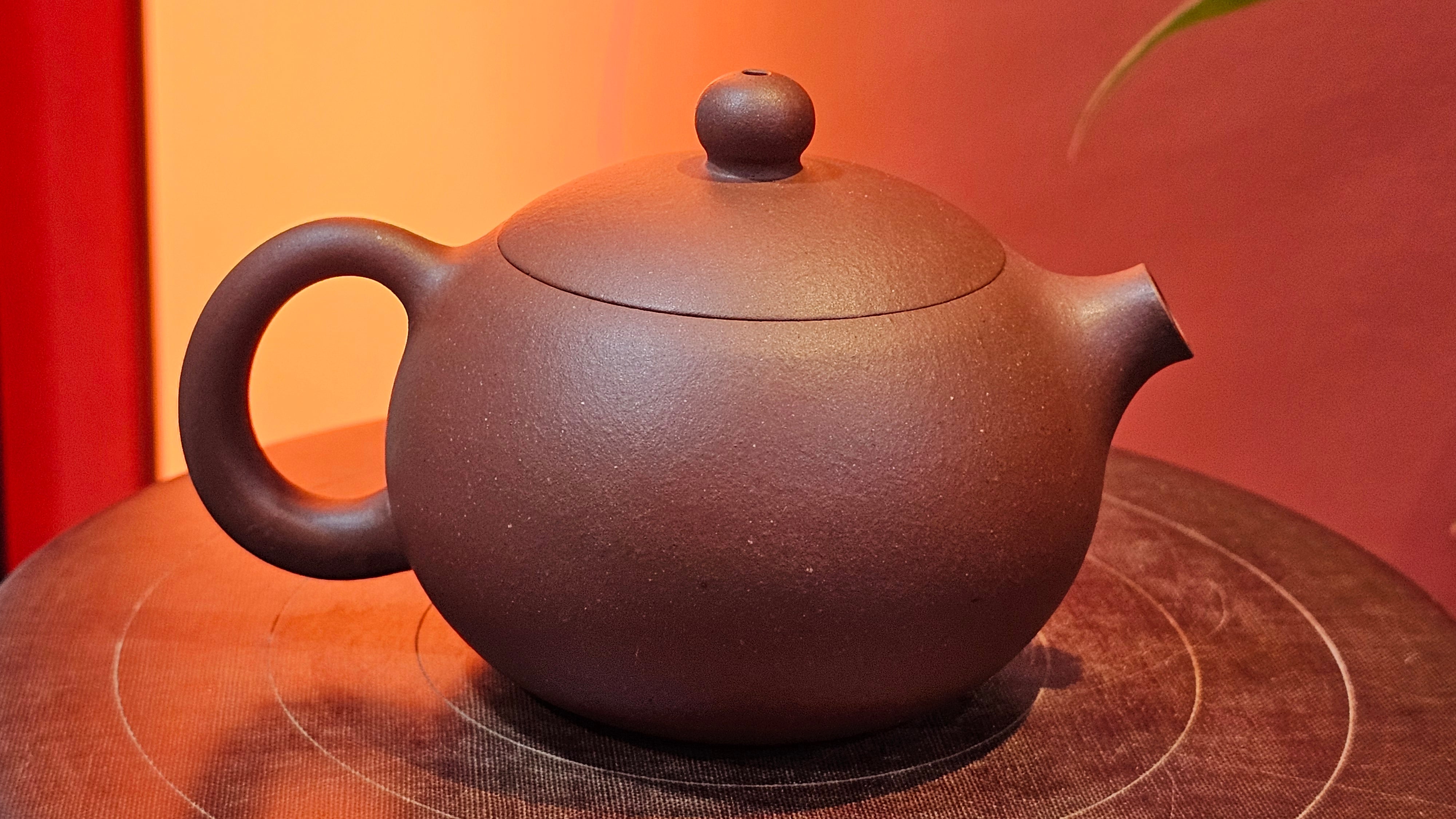 Xi Shi 西施, 146.9ml, Di Cao Qing Zi Ni 底槽青紫泥, by Craftsman Gu Xiao Ming 顾小明 ~!Congratulations to Mr A.A., 0617hrs!5th Oct 2025, Port Franks! Canada🇨🇦!