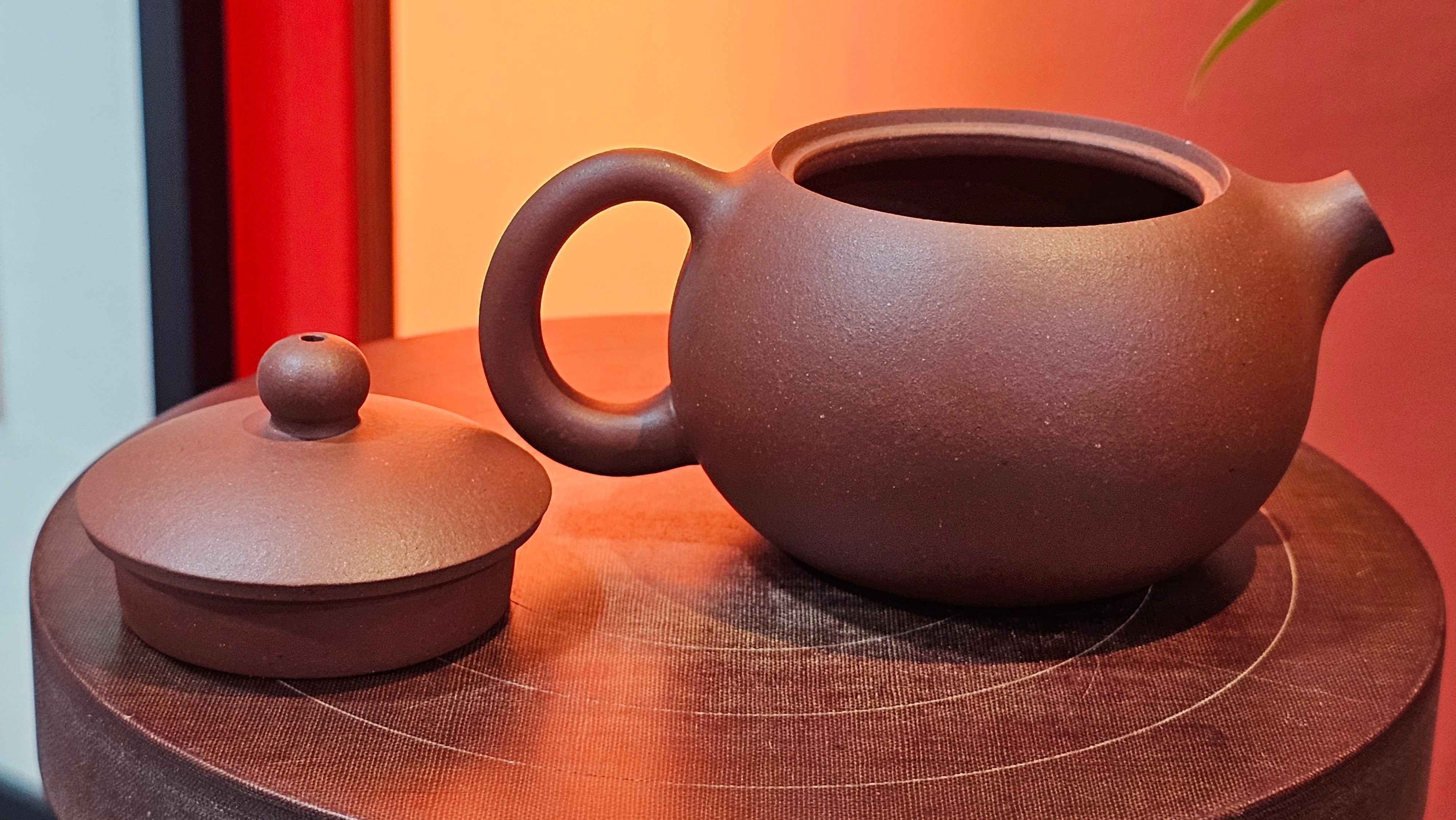 Xi Shi 西施, 146.9ml, Di Cao Qing Zi Ni 底槽青紫泥, by Craftsman Gu Xiao Ming 顾小明 ~!Congratulations to Mr A.A., 0617hrs!5th Oct 2025, Port Franks! Canada🇨🇦!