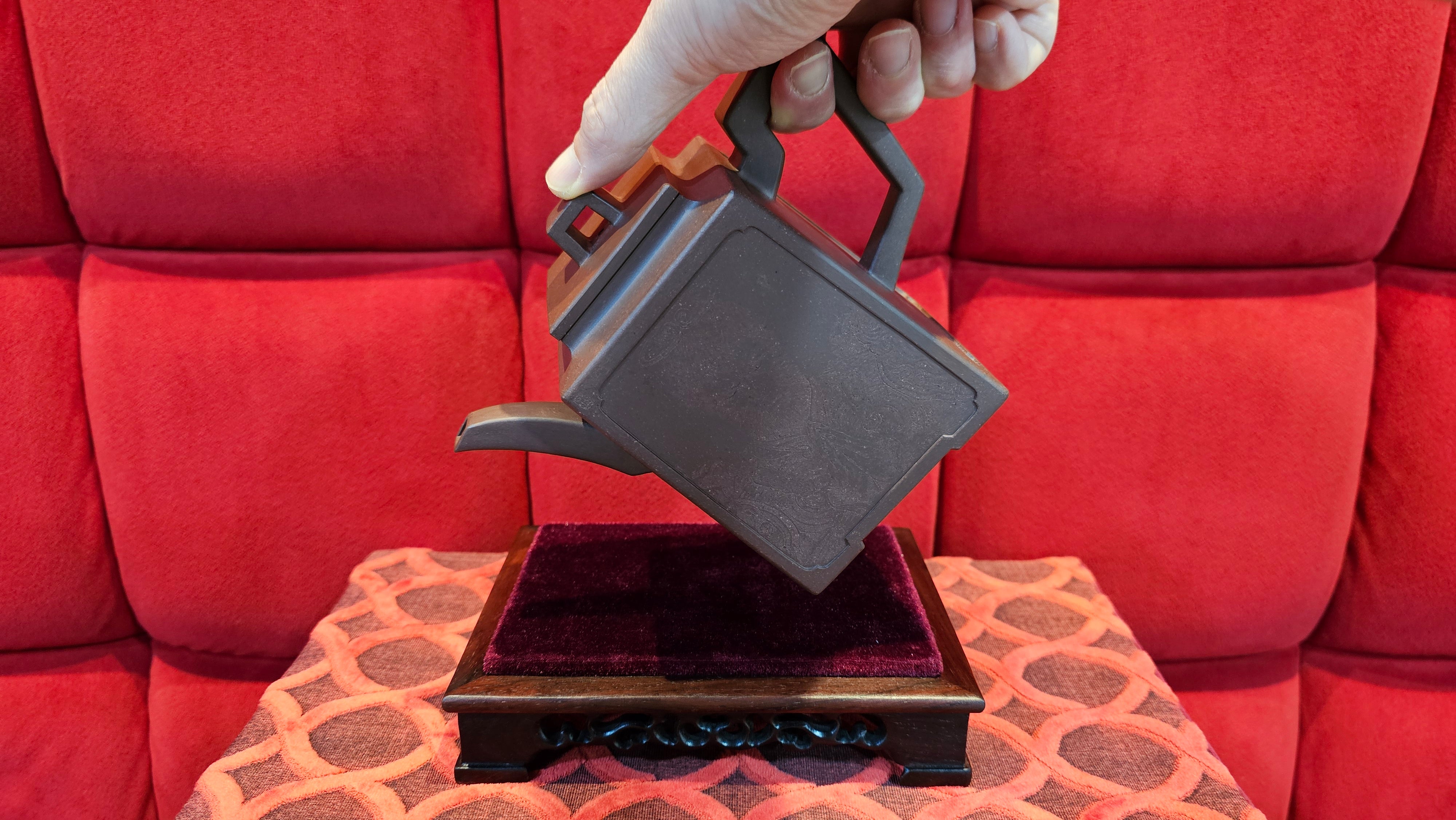 Commissioned work for Mr D.H.:《四方博古》Si Fang Bo Gu, 551.0ml, 底槽青, by Senior Consummate Master Yuan Hui, & Realism Engraving by Master Yi Dian 一颠 with Gameplay BMW's The Great Sage theme ~ COMPLETED & CONGRATULATIONS! to Mr D.H., Baldwin Park, CA.