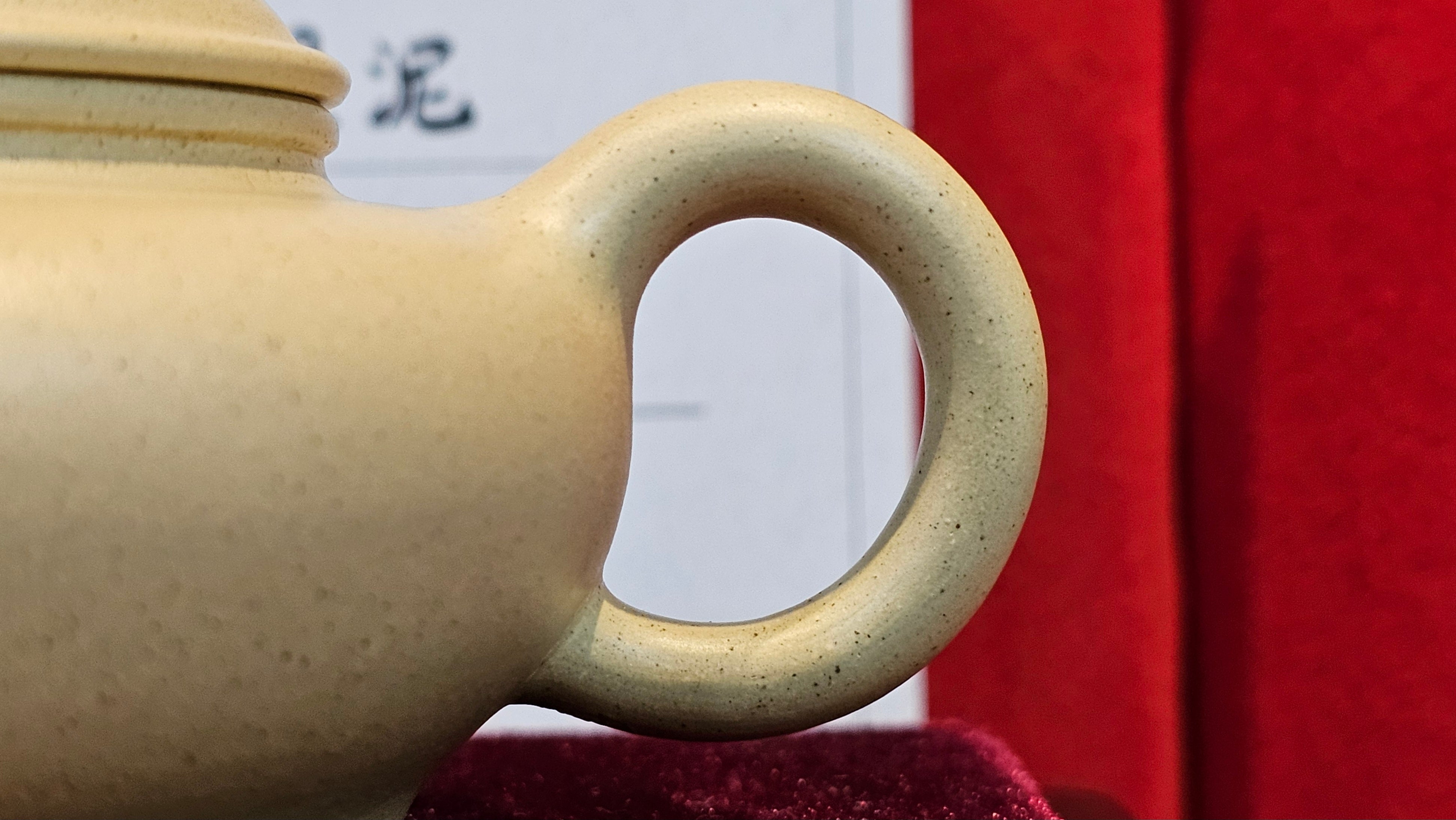 Commissioned work for Mr Thomas L. ZiSha work《耀日》"Yao Ri", Ben Shan Duan Ni 本山段泥, crafted by L3A Consummate Master Artist Li Yan Ru 振兴技艺师兼工艺美术师, 李艳如 ~ COMPLETED, and CONGRATULATIONS to Mr Thomas L.!from Singapore🇸🇬.