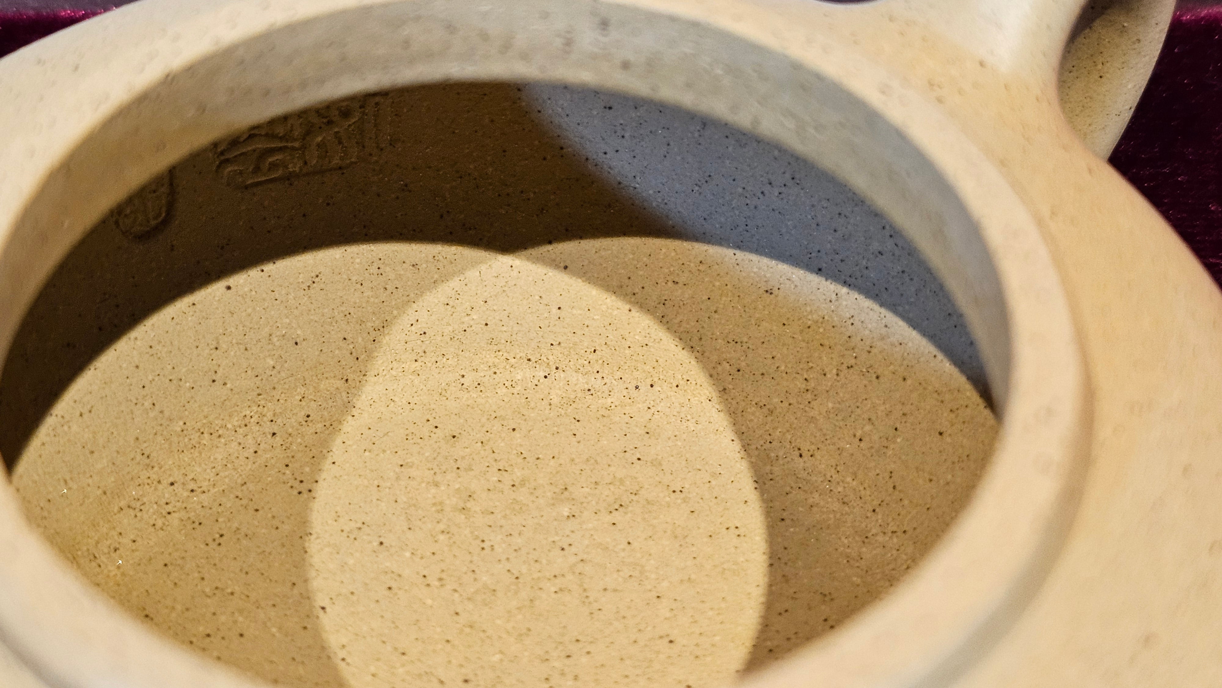 Commissioned work for Mr Thomas L. ZiSha work《耀日》"Yao Ri", Ben Shan Duan Ni 本山段泥, crafted by L3A Consummate Master Artist Li Yan Ru 振兴技艺师兼工艺美术师, 李艳如 ~ COMPLETED, and CONGRATULATIONS to Mr Thomas L.!from Singapore🇸🇬.