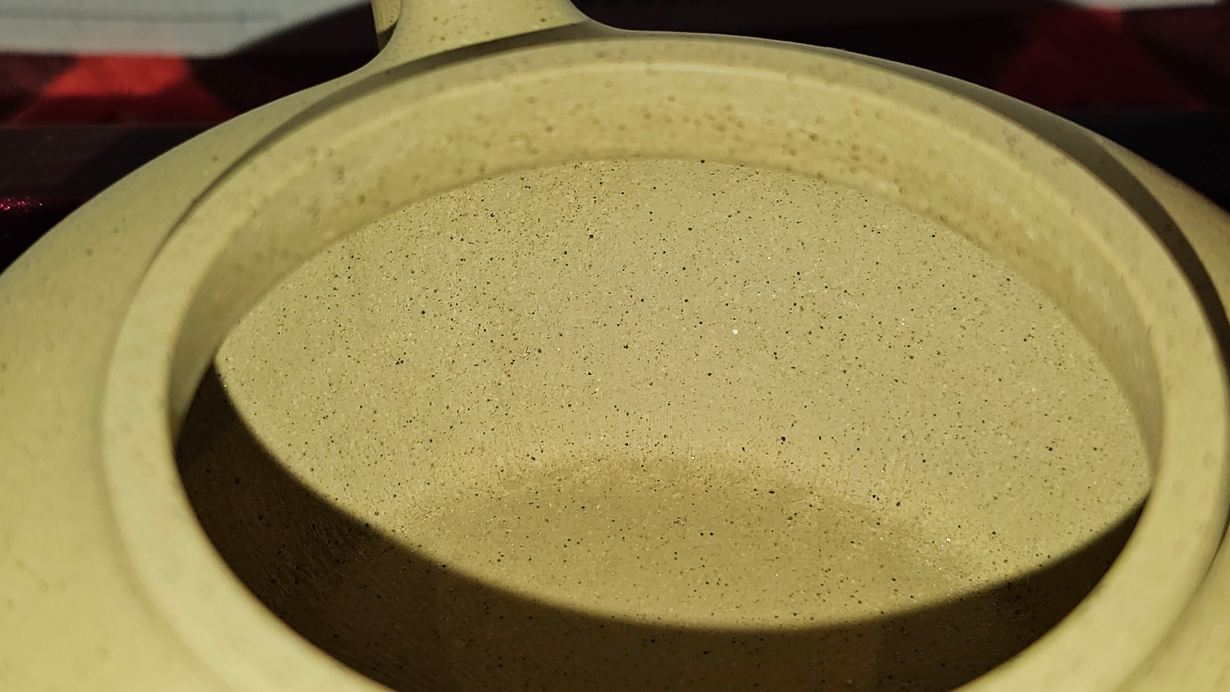 Commissioned work for Mr Thomas L. ZiSha work《耀日》"Yao Ri", Ben Shan Duan Ni 本山段泥, crafted by L3A Consummate Master Artist Li Yan Ru 振兴技艺师兼工艺美术师, 李艳如 ~ COMPLETED, and CONGRATULATIONS to Mr Thomas L.!from Singapore🇸🇬.