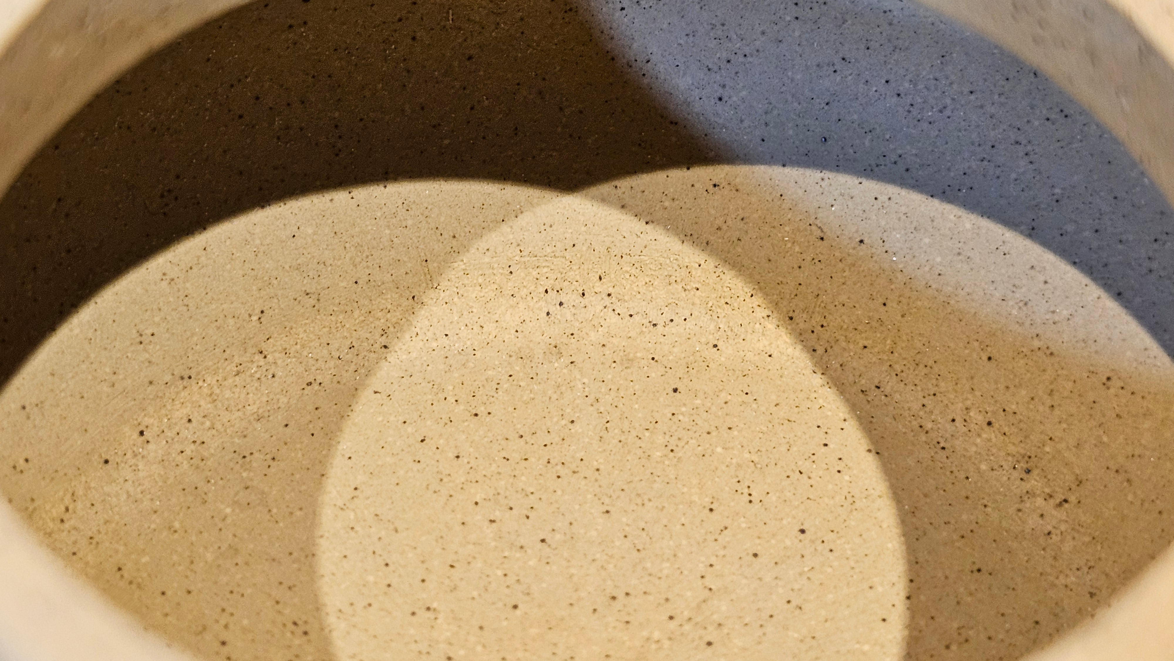 Commissioned work for Mr Thomas L. ZiSha work《耀日》"Yao Ri", Ben Shan Duan Ni 本山段泥, crafted by L3A Consummate Master Artist Li Yan Ru 振兴技艺师兼工艺美术师, 李艳如 ~ COMPLETED, and CONGRATULATIONS to Mr Thomas L.!from Singapore🇸🇬.