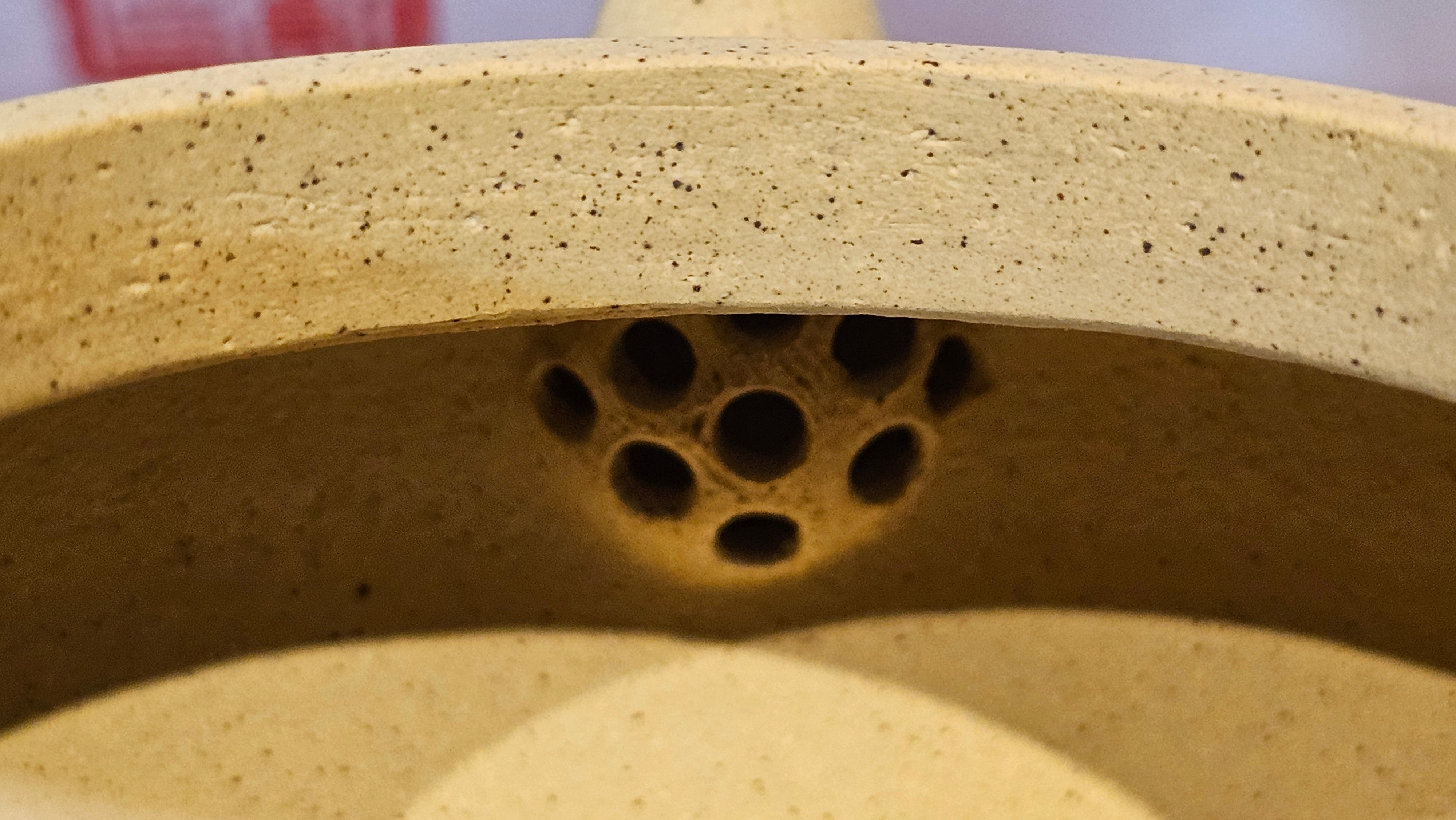 Commissioned work for Mr Thomas L. ZiSha work《耀日》"Yao Ri", Ben Shan Duan Ni 本山段泥, crafted by L3A Consummate Master Artist Li Yan Ru 振兴技艺师兼工艺美术师, 李艳如 ~ COMPLETED, and CONGRATULATIONS to Mr Thomas L.!from Singapore🇸🇬.