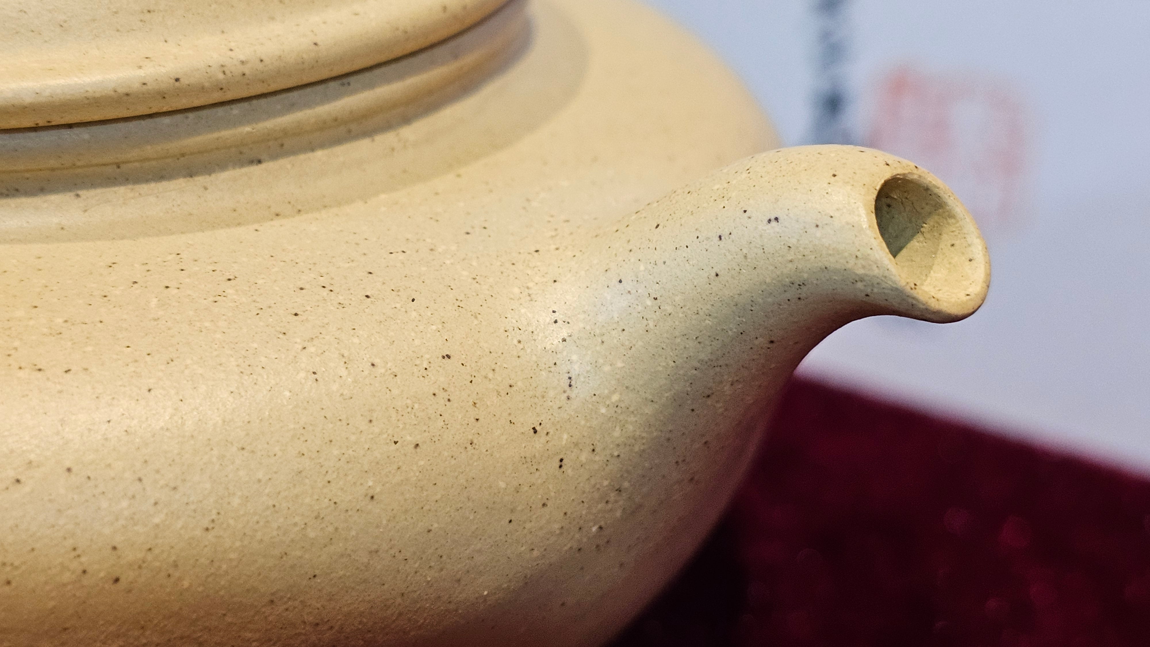 Commissioned work for Mr Thomas L. ZiSha work《耀日》"Yao Ri", Ben Shan Duan Ni 本山段泥, crafted by L3A Consummate Master Artist Li Yan Ru 振兴技艺师兼工艺美术师, 李艳如 ~ COMPLETED, and CONGRATULATIONS to Mr Thomas L.!from Singapore🇸🇬.