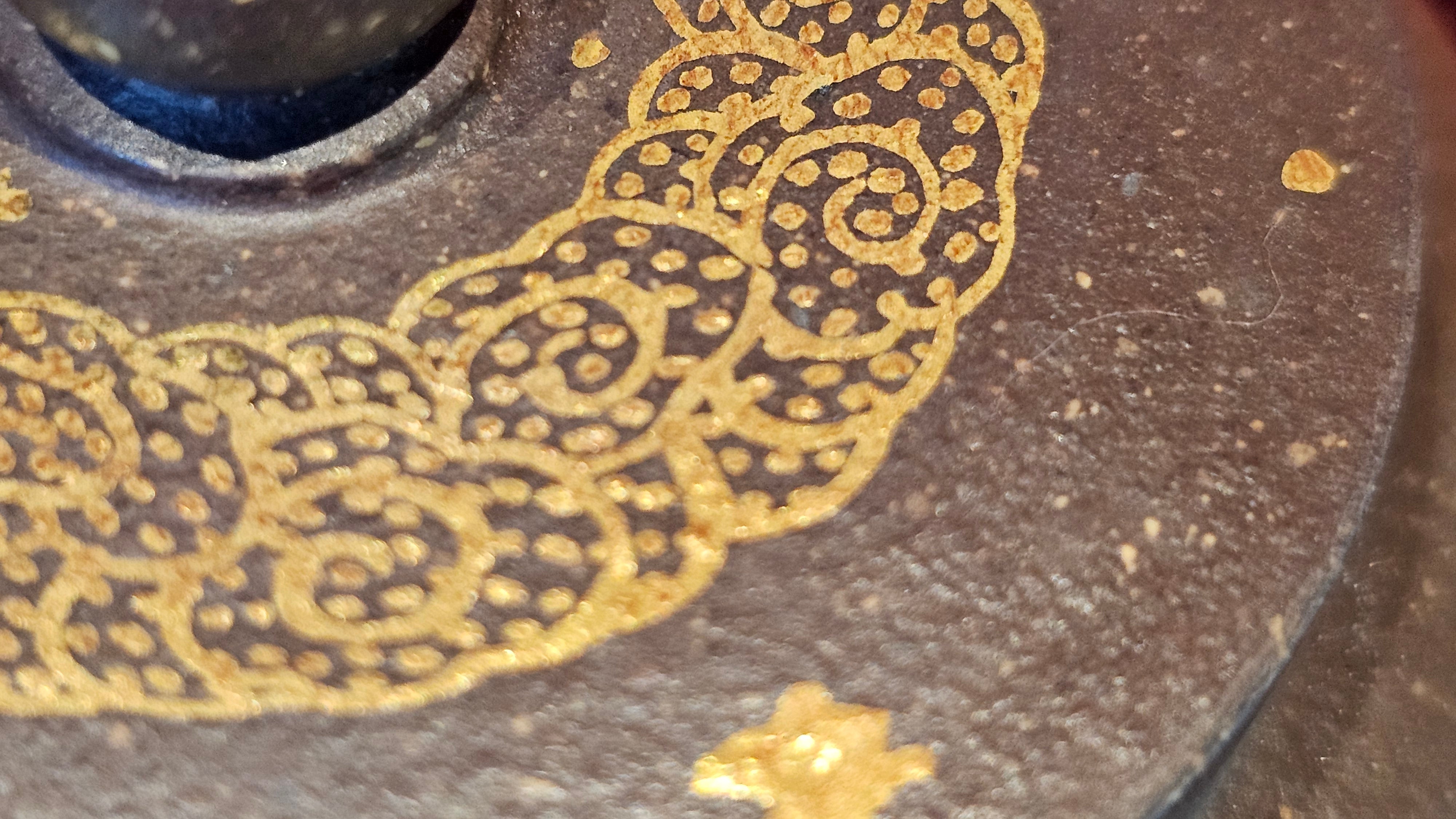 《聚富平盖莲子》"Ju Fu ~Gathering of Wealth~ Ping Gai Lian Zi"!, 描金与撒金工艺 Dual Gold Appliqué, 233.3ml, Qing Hui Duan Ni 青灰段泥 ~ by L3A Consummate Master Artist Li Yan Ru 李艳如 ~!Congratulations to Mr R.L.! 0857hrs 16th Sept 2025, Flintridge! CA.