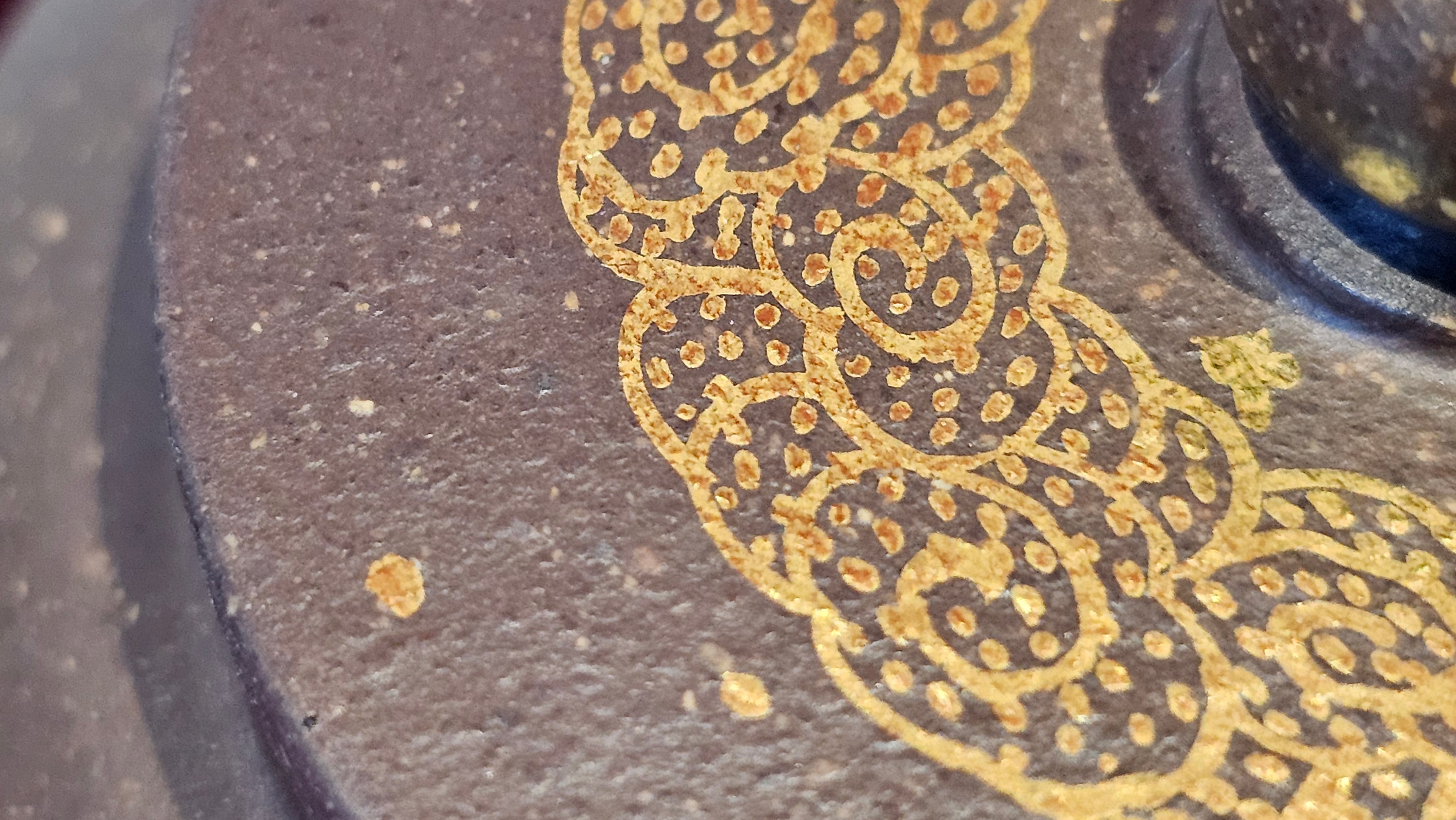 《聚富平盖莲子》"Ju Fu ~Gathering of Wealth~ Ping Gai Lian Zi"!, 描金与撒金工艺 Dual Gold Appliqué, 233.3ml, Qing Hui Duan Ni 青灰段泥 ~ by L3A Consummate Master Artist Li Yan Ru 李艳如 ~!Congratulations to Mr R.L.! 0857hrs 16th Sept 2025, Flintridge! CA.