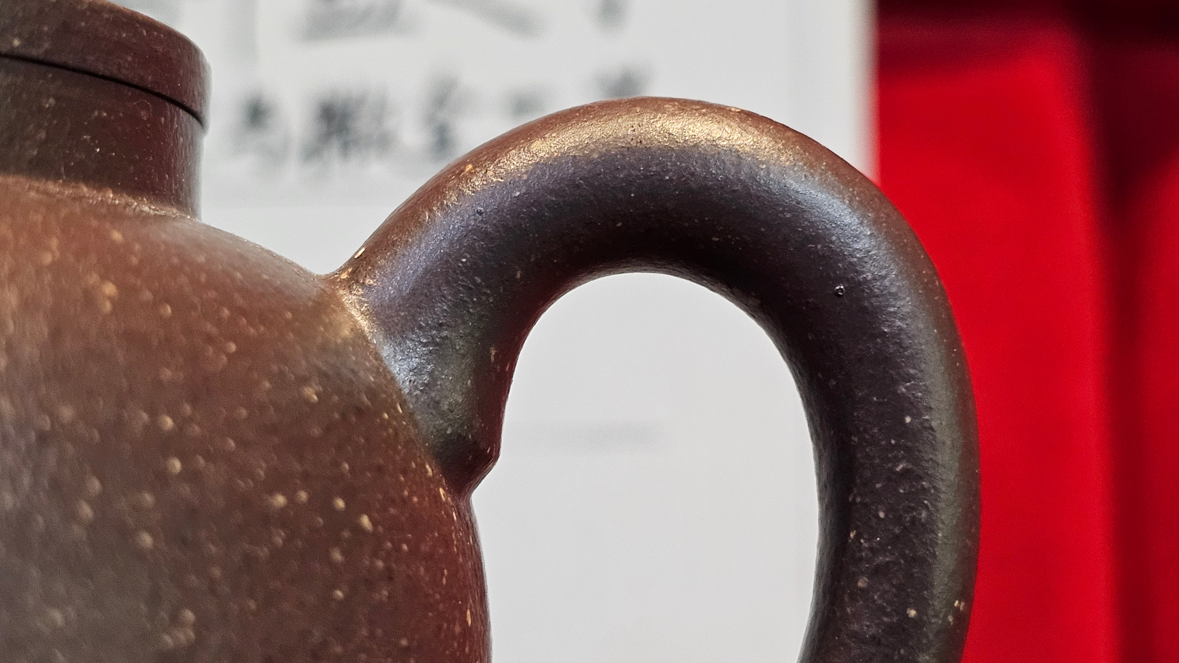 《聚富平盖莲子》"Ju Fu ~Gathering of Wealth~ Ping Gai Lian Zi"!, 描金与撒金工艺 Dual Gold Appliqué, 233.3ml, Qing Hui Duan Ni 青灰段泥 ~ by L3A Consummate Master Artist Li Yan Ru 李艳如 ~!Congratulations to Mr R.L.! 0857hrs 16th Sept 2025, Flintridge! CA.