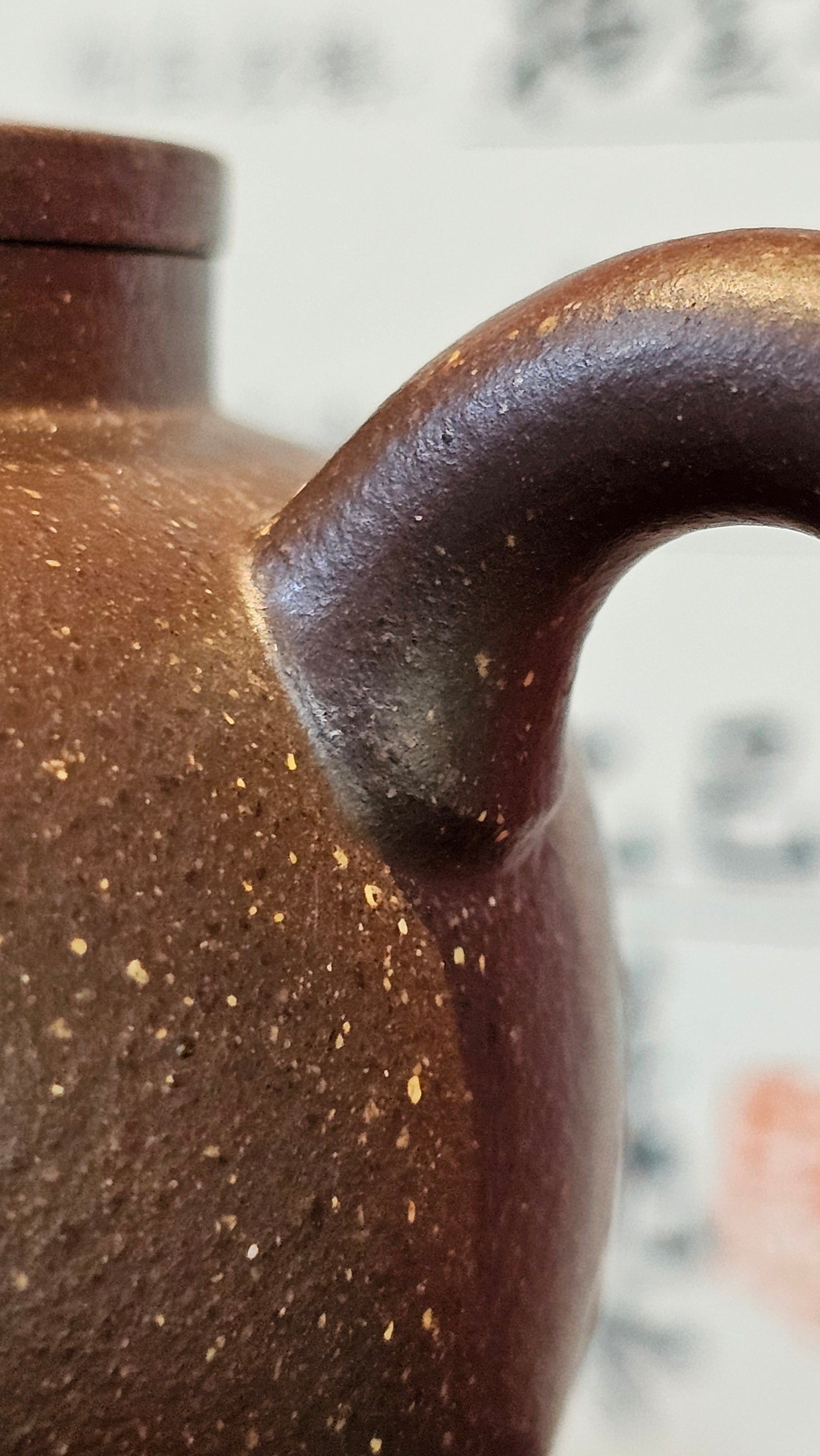 《聚富平盖莲子》"Ju Fu ~Gathering of Wealth~ Ping Gai Lian Zi"!, 描金与撒金工艺 Dual Gold Appliqué, 233.3ml, Qing Hui Duan Ni 青灰段泥 ~ by L3A Consummate Master Artist Li Yan Ru 李艳如 ~!Congratulations to Mr R.L.! 0857hrs 16th Sept 2025, Flintridge! CA.