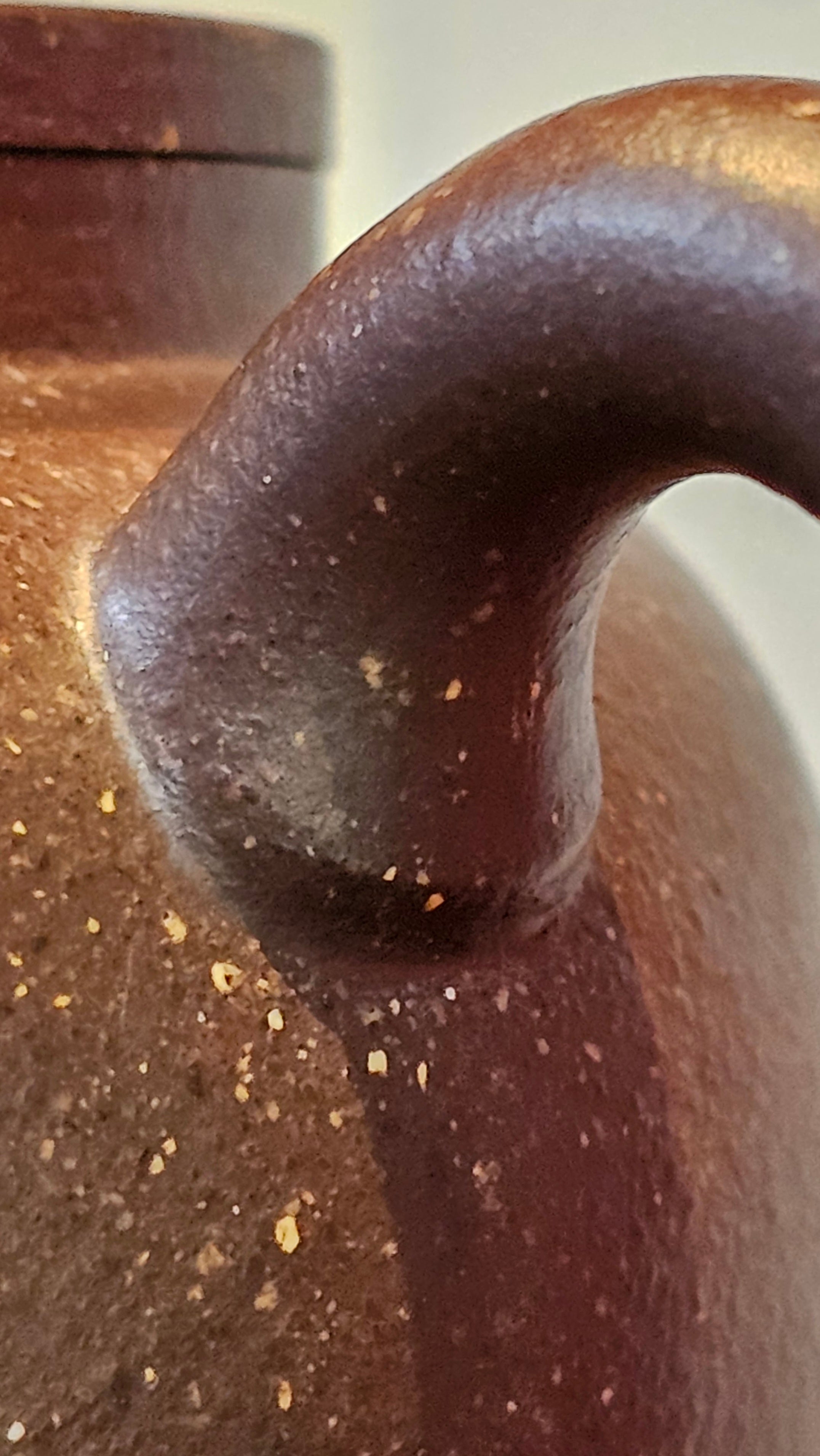 《聚富平盖莲子》"Ju Fu ~Gathering of Wealth~ Ping Gai Lian Zi"!, 描金与撒金工艺 Dual Gold Appliqué, 233.3ml, Qing Hui Duan Ni 青灰段泥 ~ by L3A Consummate Master Artist Li Yan Ru 李艳如 ~!Congratulations to Mr R.L.! 0857hrs 16th Sept 2025, Flintridge! CA.