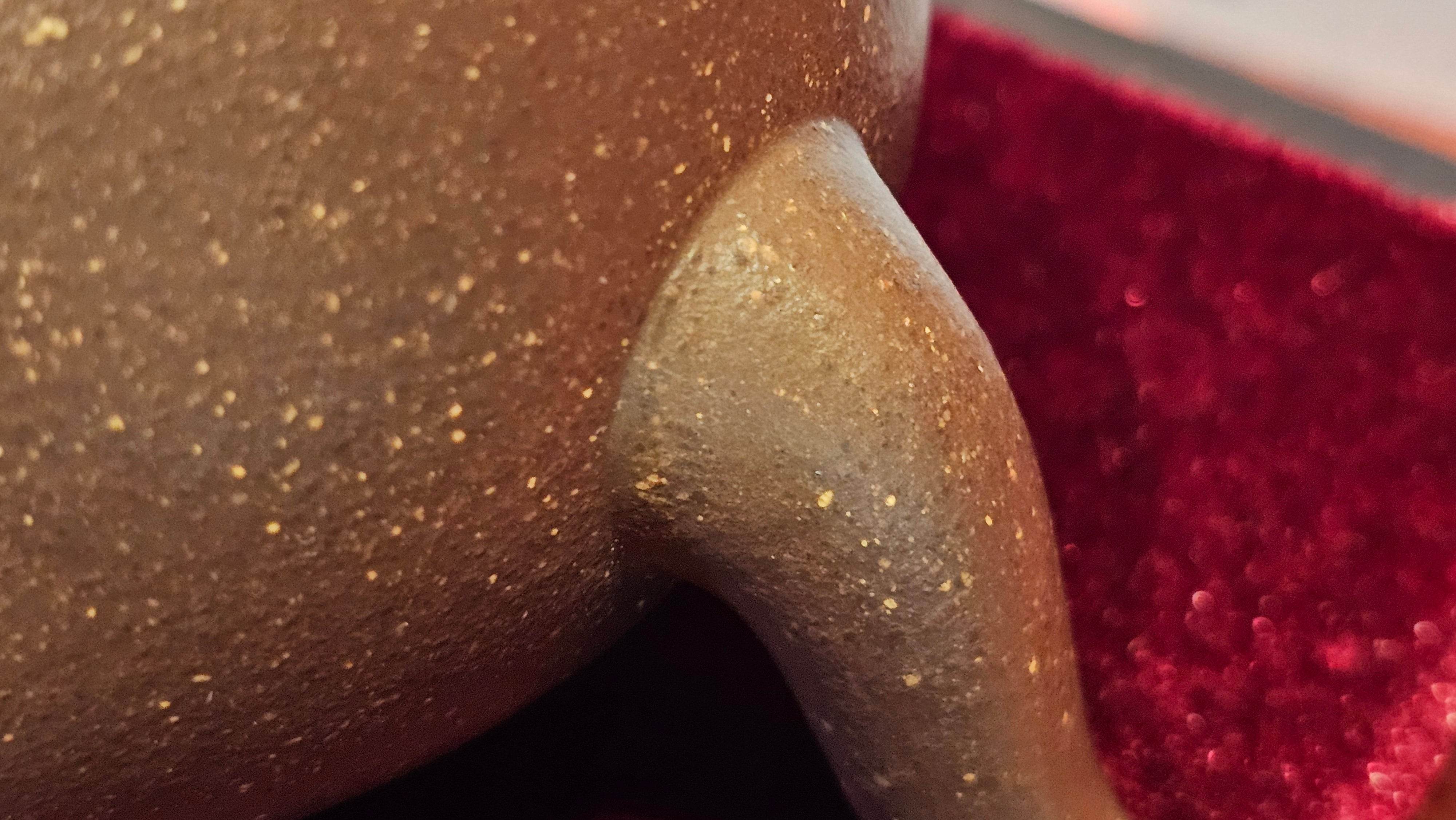 《聚富平盖莲子》"Ju Fu ~Gathering of Wealth~ Ping Gai Lian Zi"!, 描金与撒金工艺 Dual Gold Appliqué, 233.3ml, Qing Hui Duan Ni 青灰段泥 ~ by L3A Consummate Master Artist Li Yan Ru 李艳如 ~!Congratulations to Mr R.L.! 0857hrs 16th Sept 2025, Flintridge! CA.