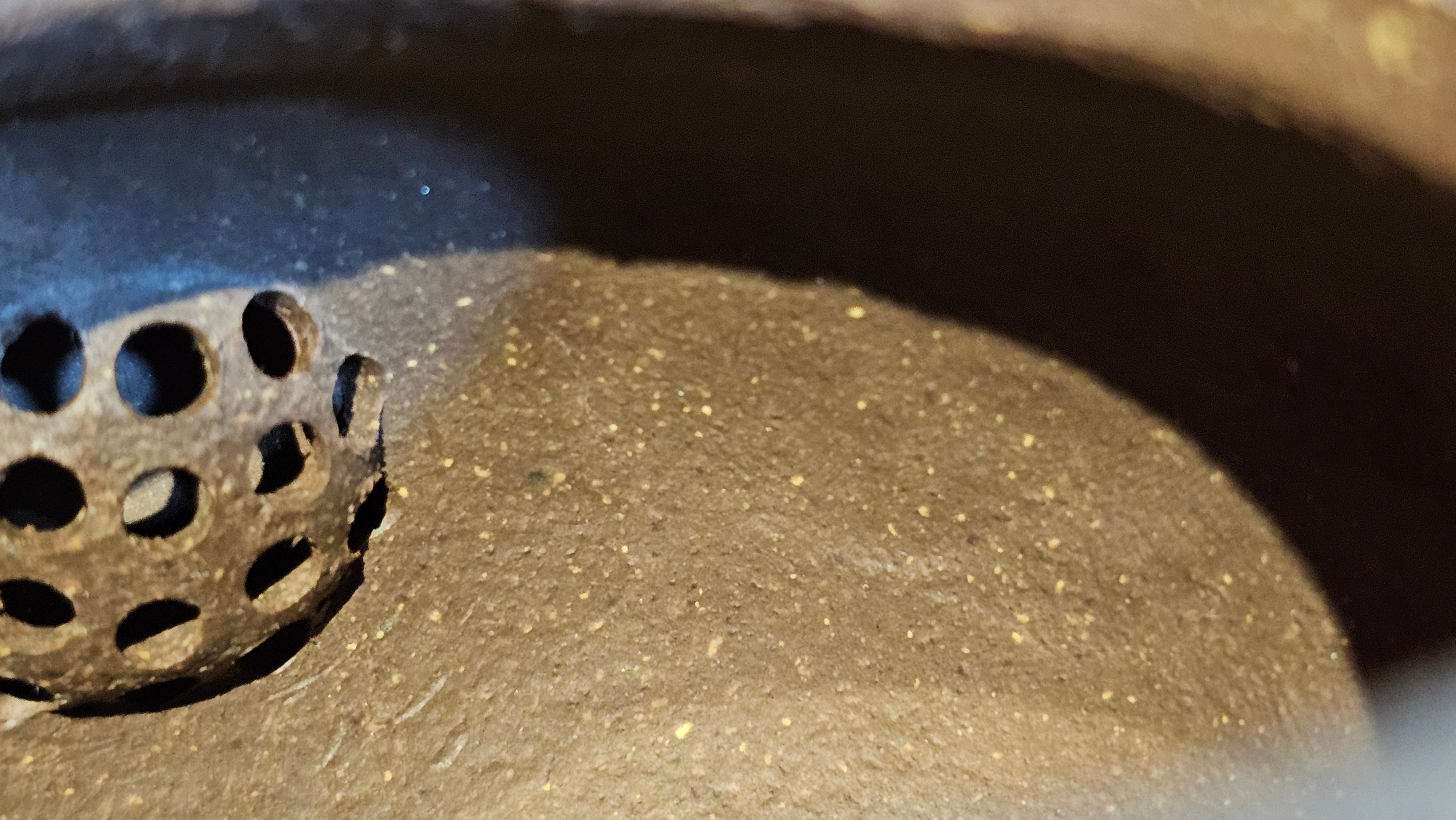 《聚富平盖莲子》"Ju Fu ~Gathering of Wealth~ Ping Gai Lian Zi"!, 描金与撒金工艺 Dual Gold Appliqué, 233.3ml, Qing Hui Duan Ni 青灰段泥 ~ by L3A Consummate Master Artist Li Yan Ru 李艳如 ~!Congratulations to Mr R.L.! 0857hrs 16th Sept 2025, Flintridge! CA.