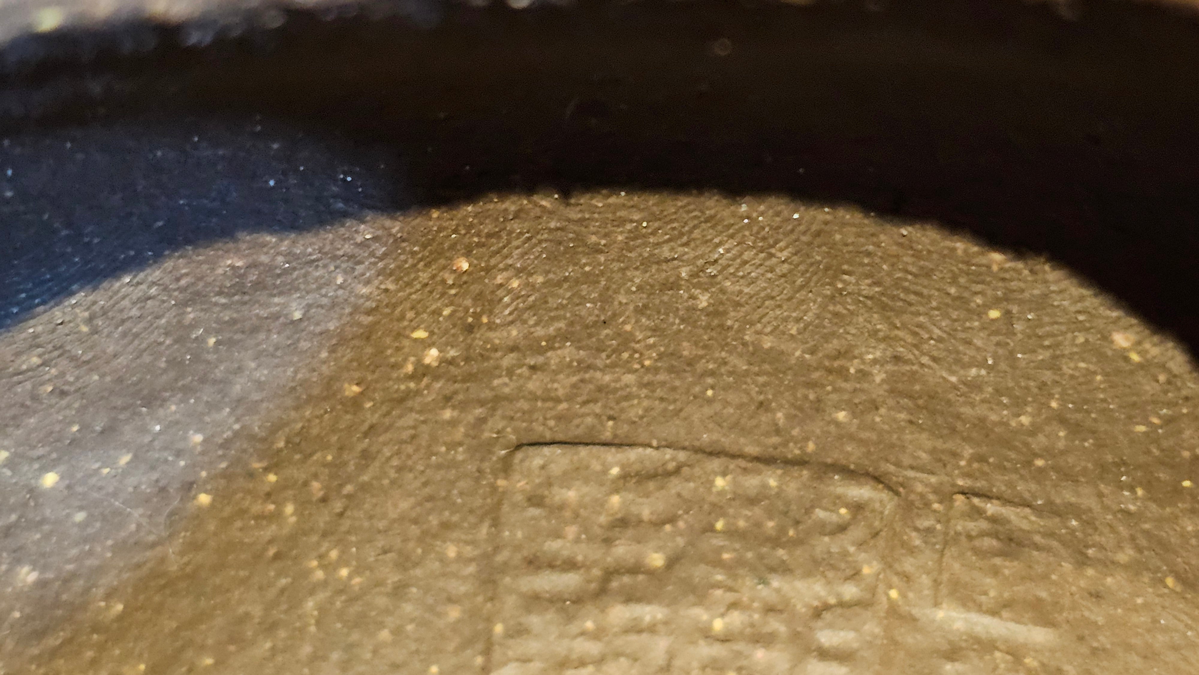 《聚富平盖莲子》"Ju Fu ~Gathering of Wealth~ Ping Gai Lian Zi"!, 描金与撒金工艺 Dual Gold Appliqué, 233.3ml, Qing Hui Duan Ni 青灰段泥 ~ by L3A Consummate Master Artist Li Yan Ru 李艳如 ~!Congratulations to Mr R.L.! 0857hrs 16th Sept 2025, Flintridge! CA.