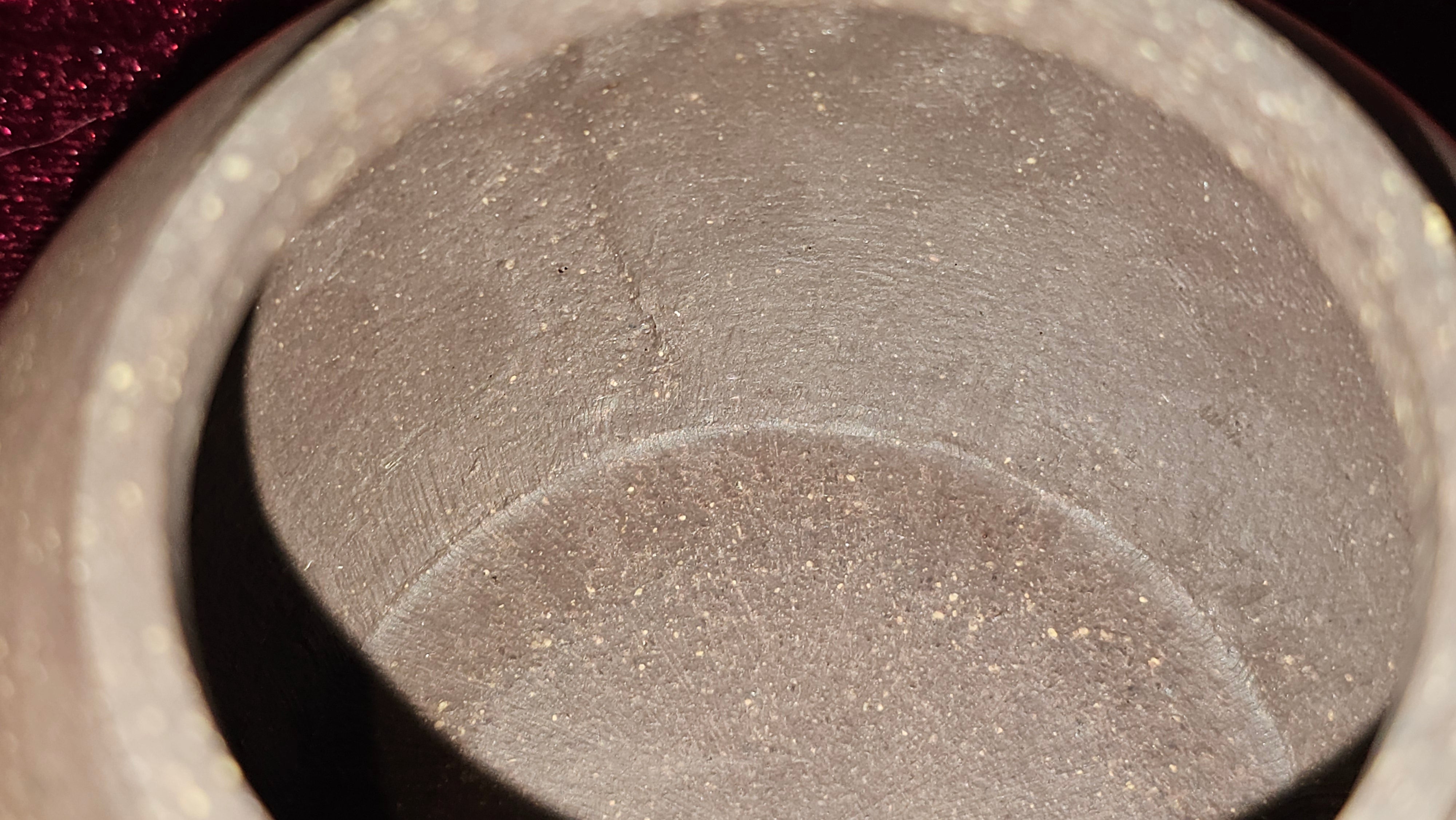 《聚富平盖莲子》"Ju Fu ~Gathering of Wealth~ Ping Gai Lian Zi"!, 描金与撒金工艺 Dual Gold Appliqué, 233.3ml, Qing Hui Duan Ni 青灰段泥 ~ by L3A Consummate Master Artist Li Yan Ru 李艳如 ~!Congratulations to Mr R.L.! 0857hrs 16th Sept 2025, Flintridge! CA.