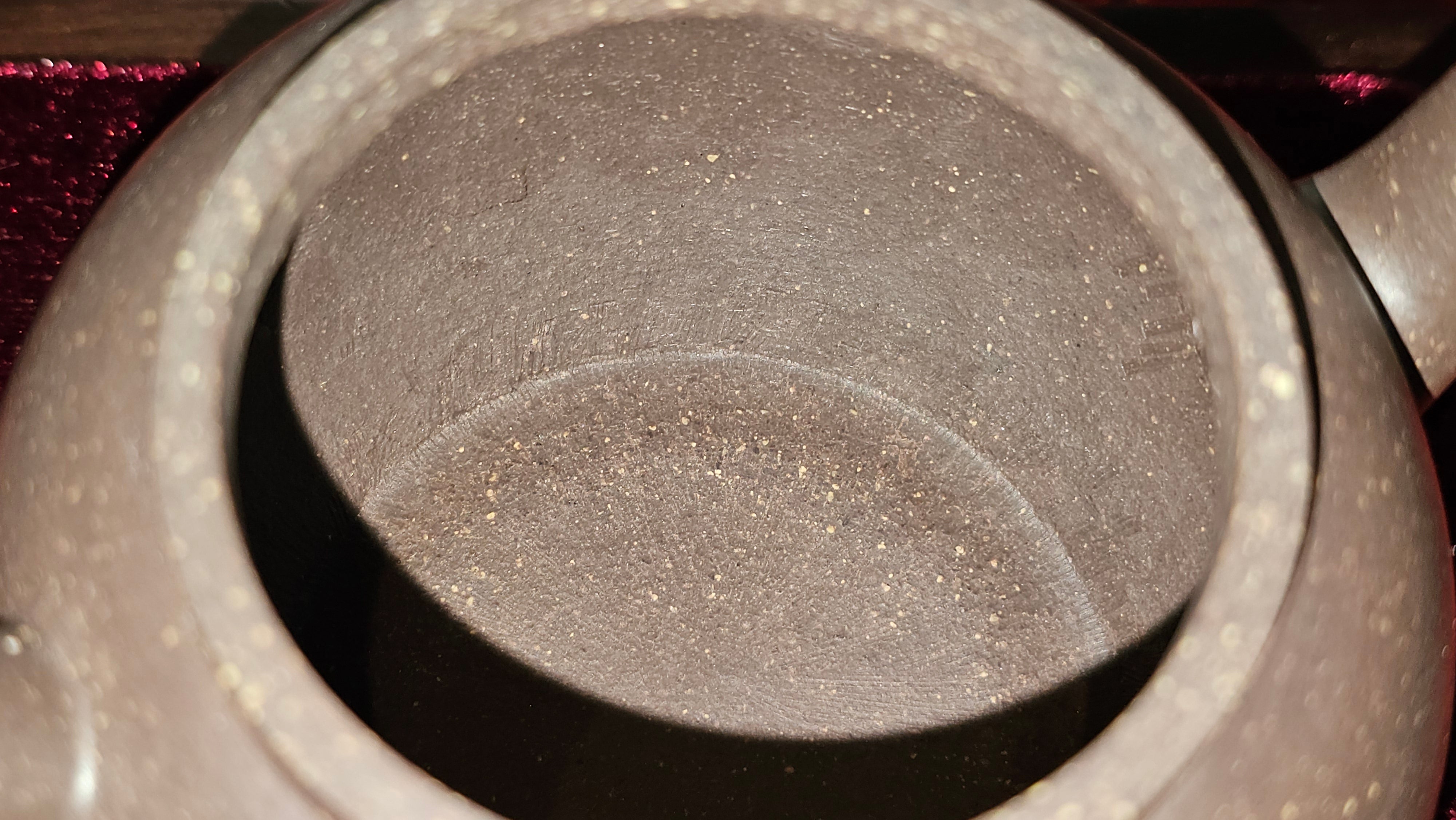 《聚富平盖莲子》"Ju Fu ~Gathering of Wealth~ Ping Gai Lian Zi"!, 描金与撒金工艺 Dual Gold Appliqué, 233.3ml, Qing Hui Duan Ni 青灰段泥 ~ by L3A Consummate Master Artist Li Yan Ru 李艳如 ~!Congratulations to Mr R.L.! 0857hrs 16th Sept 2025, Flintridge! CA.