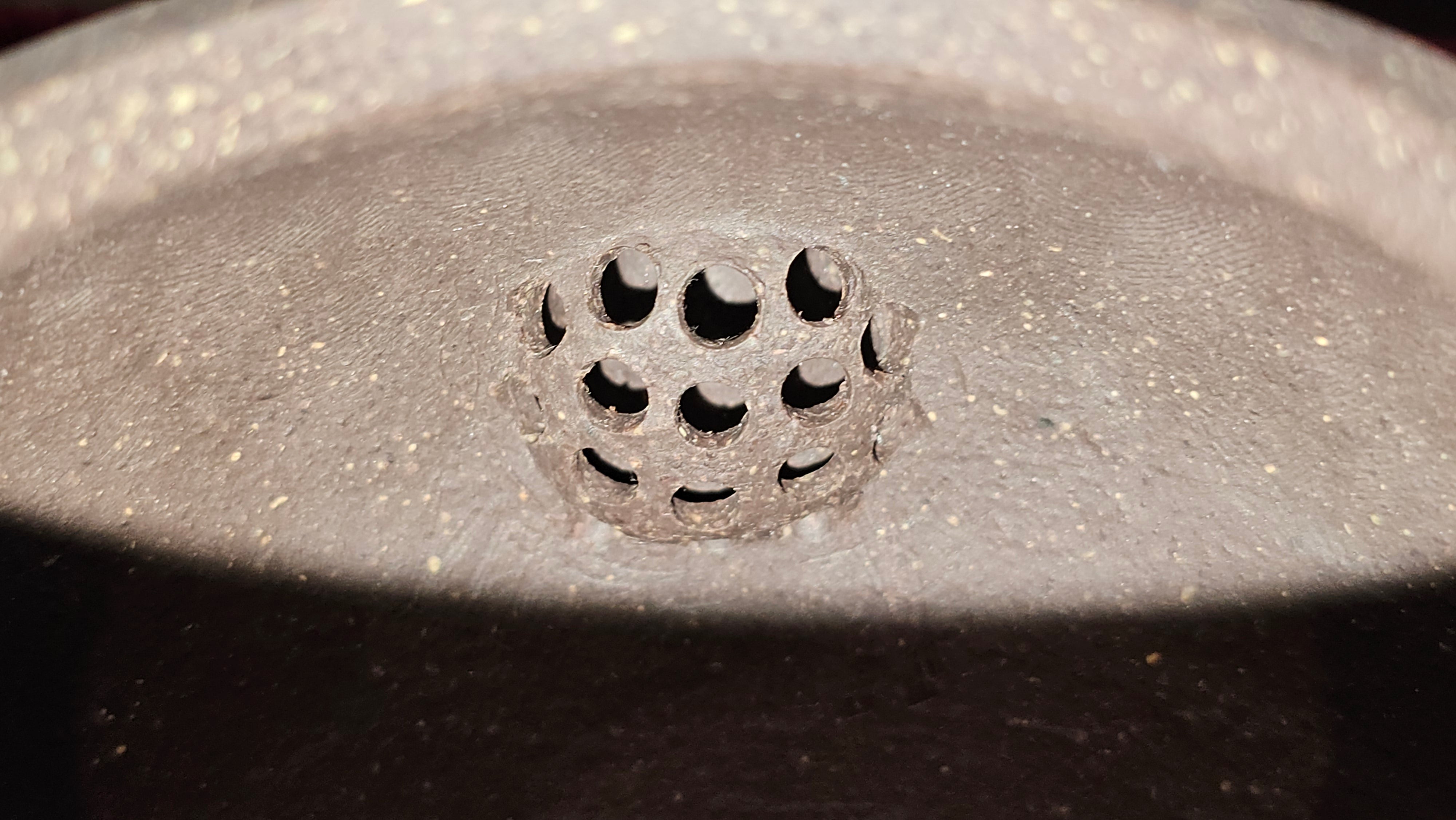 《聚富平盖莲子》"Ju Fu ~Gathering of Wealth~ Ping Gai Lian Zi"!, 描金与撒金工艺 Dual Gold Appliqué, 233.3ml, Qing Hui Duan Ni 青灰段泥 ~ by L3A Consummate Master Artist Li Yan Ru 李艳如 ~!Congratulations to Mr R.L.! 0857hrs 16th Sept 2025, Flintridge! CA.