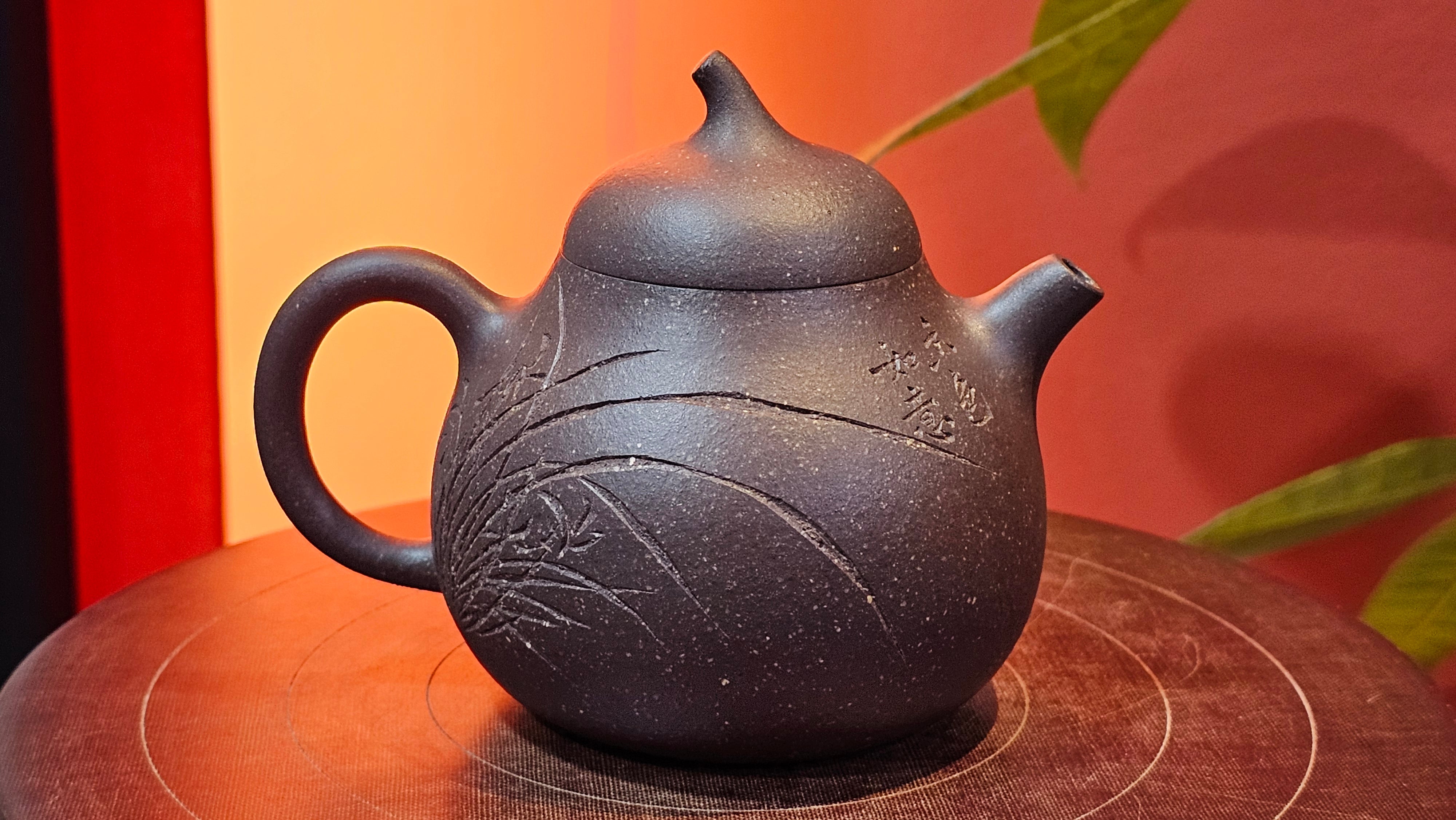 Qie Gua《茄瓜》~ "The Gourd", 153.8ml, Hei Zi Ni 黑紫泥, by our Craftsman Zhang Huan 张欢, Calligraphy and 兰花 Orchids Engraving by Craftsman Yi Cheng 逸成 ~!Congratulations to Mr J.S.! 1100hrs 17th Sept 2025, Chicago! IL!