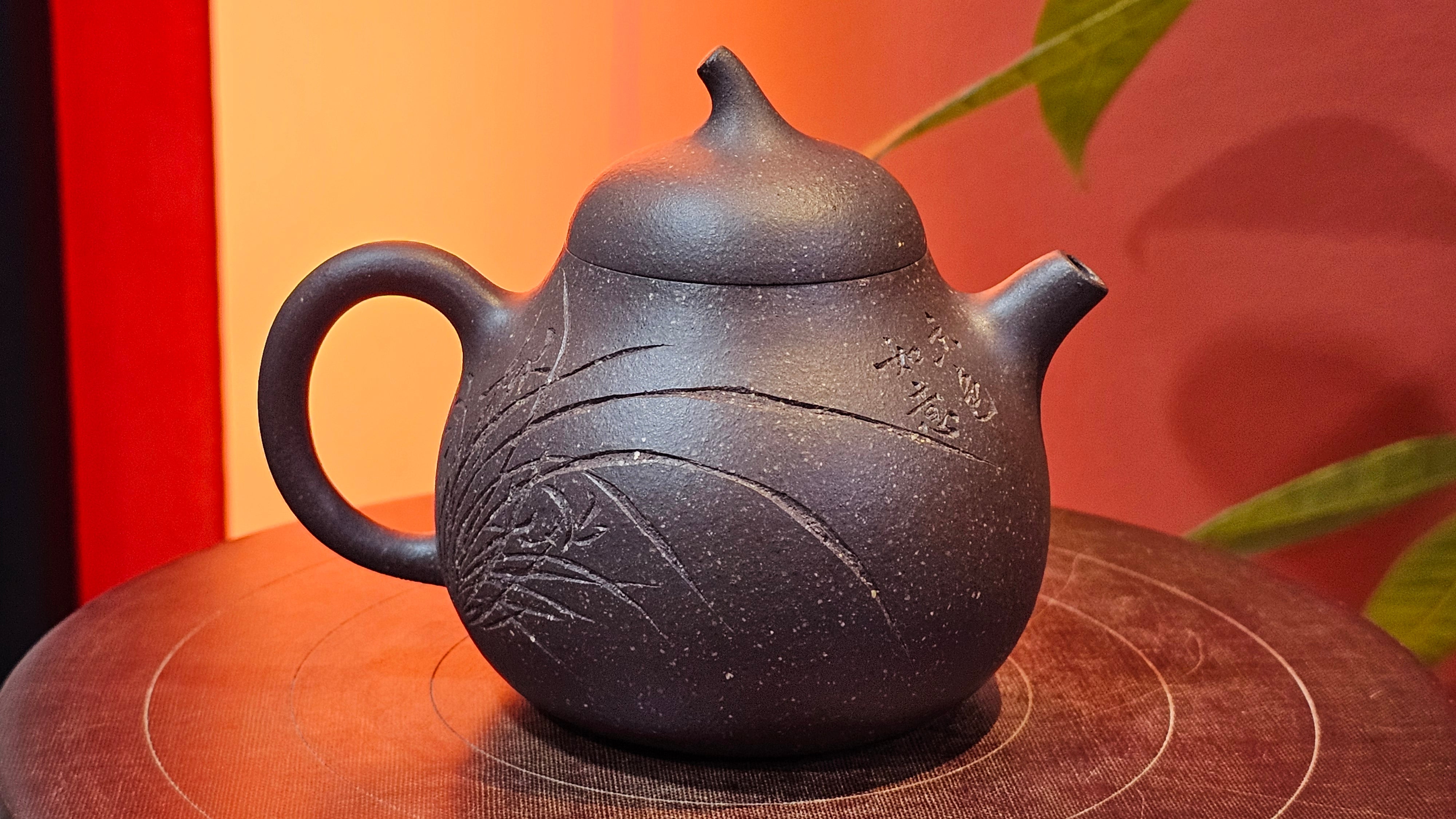 Qie Gua《茄瓜》~ "The Gourd", 153.8ml, Hei Zi Ni 黑紫泥, by our Craftsman Zhang Huan 张欢, Calligraphy and 兰花 Orchids Engraving by Craftsman Yi Cheng 逸成 ~!Congratulations to Mr J.S.! 1100hrs 17th Sept 2025, Chicago! IL!