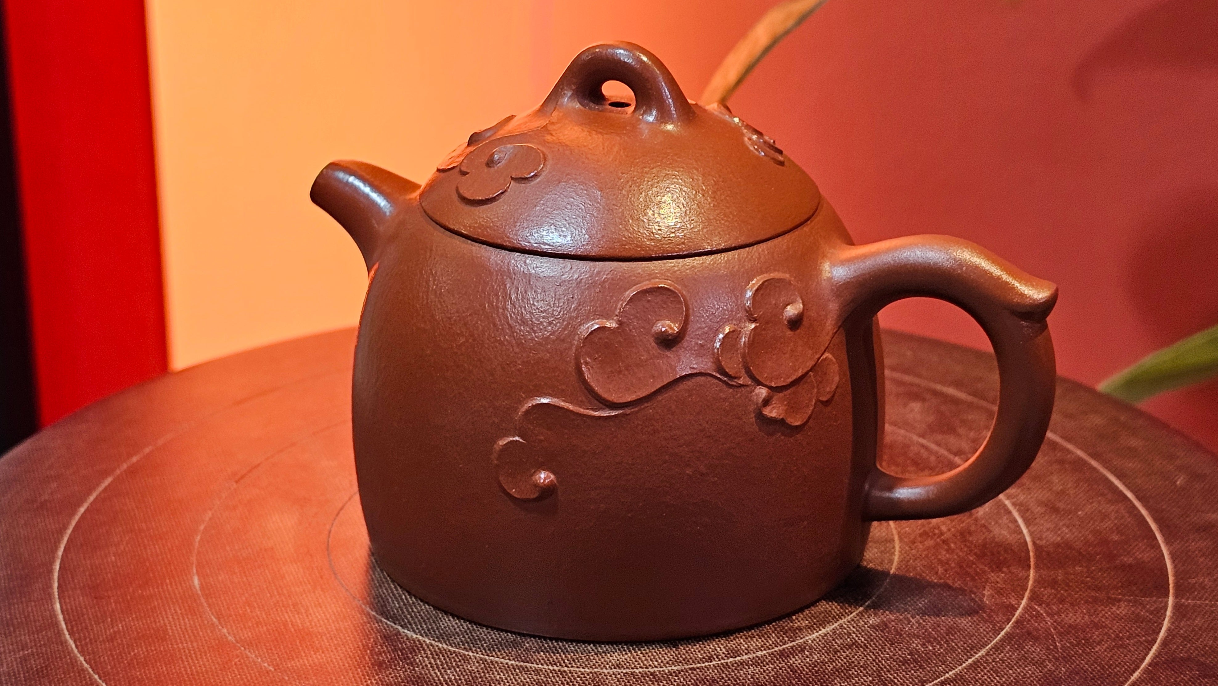 Mini! Qin Quan 秦权, with Oriental Clouds Embellishments 云朵贴花工艺, 115.3ml, Xiao Mei Yao Zhu Ni 小煤窑朱泥, by Craftsman Chen Yue Fei 陈跃飞 ~ Congratulations!to Ms A.R.! 0926hrs 19th Sept 2025, Ipswich! U.K.